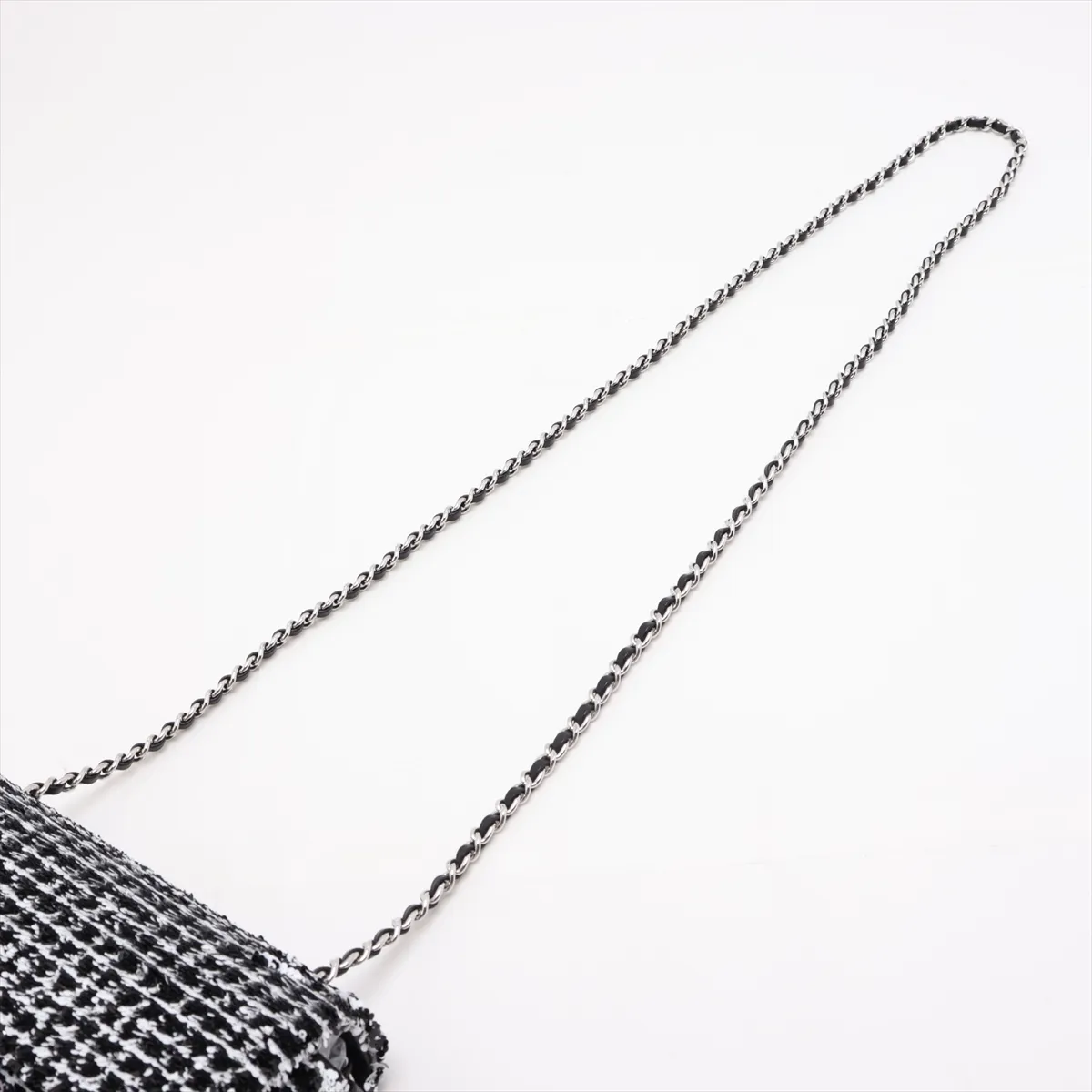 [Individually packaged] Chanel Coco Mark Sequin x Leather Single Flap Single Chain Bag Black x White Silver Hardware H98779EL Random Plate — view 5