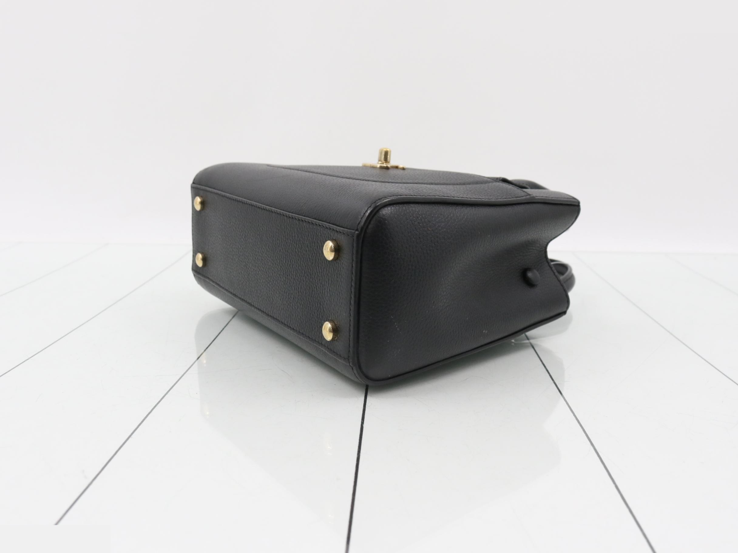 Messenger bag, caviar leather, 2-way, top handle shoulder bag — view 6