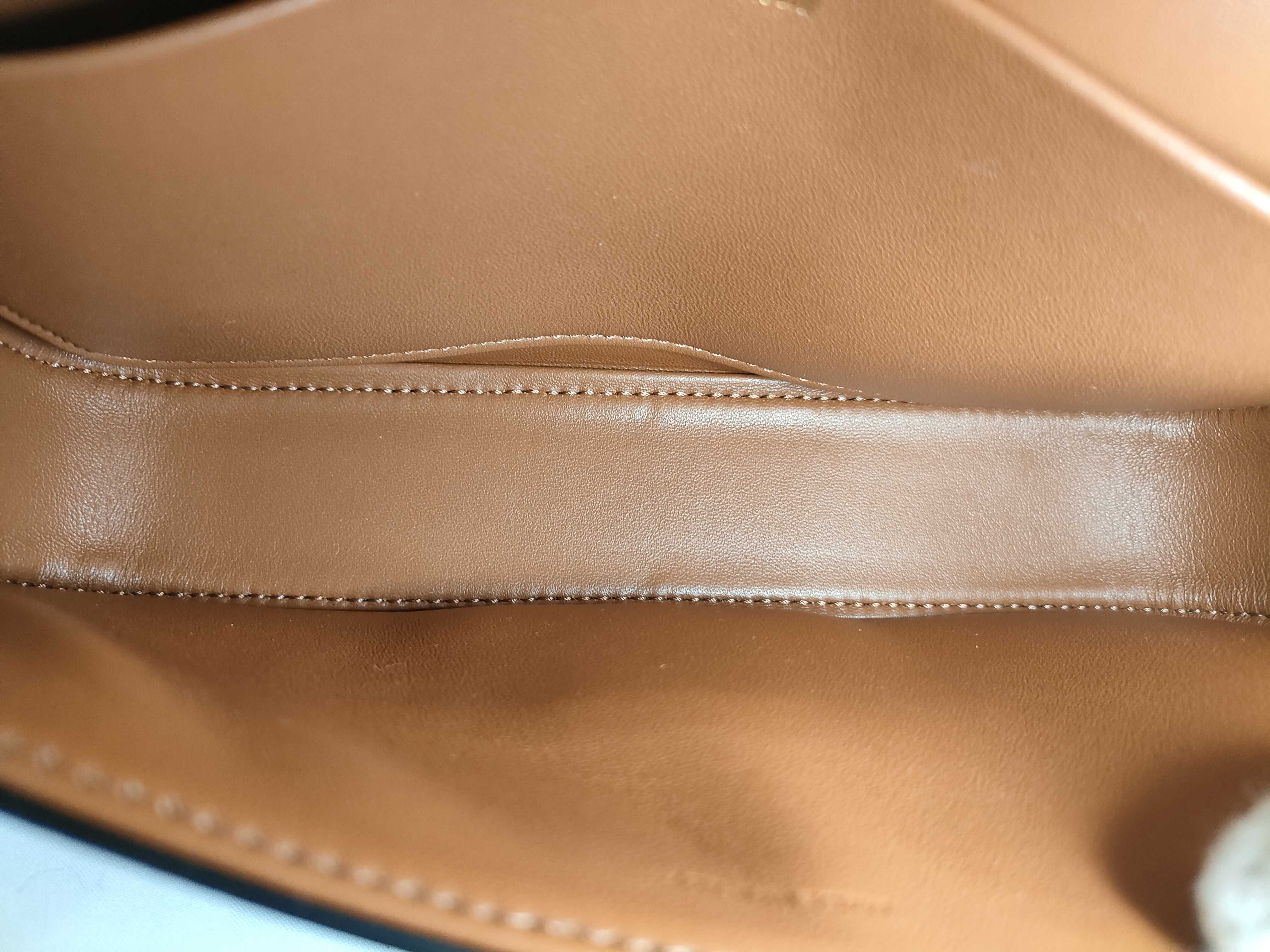 Claude One-Shoulder Bag (Shoulder Bag) — view 10