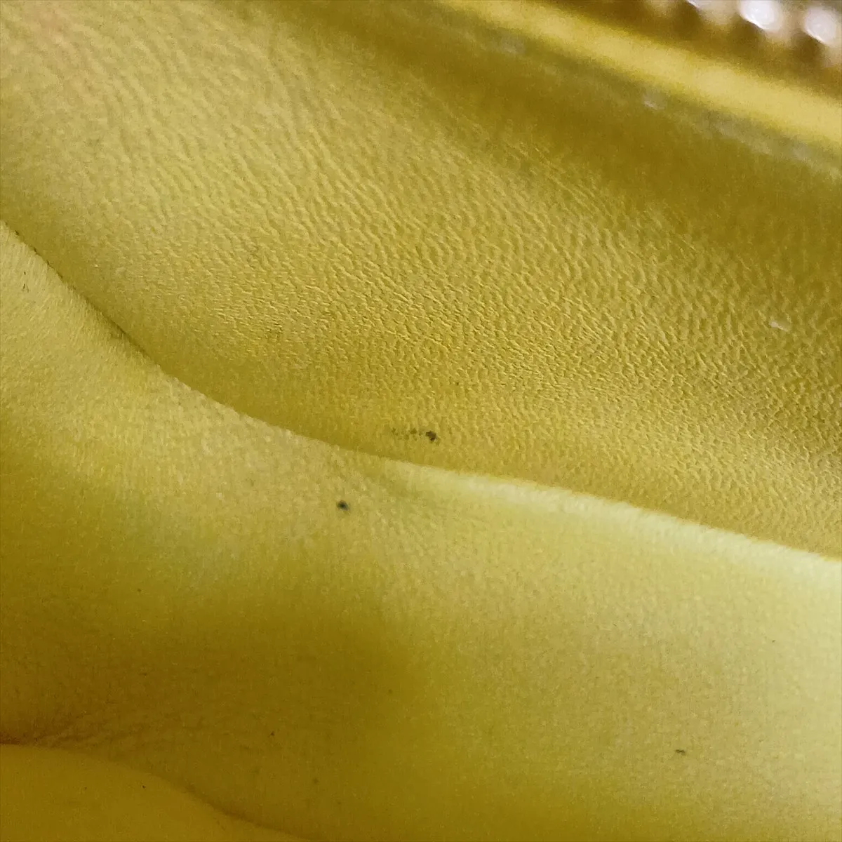 Triomphe Teen Leather Shoulder Bag, Yellow — view 15