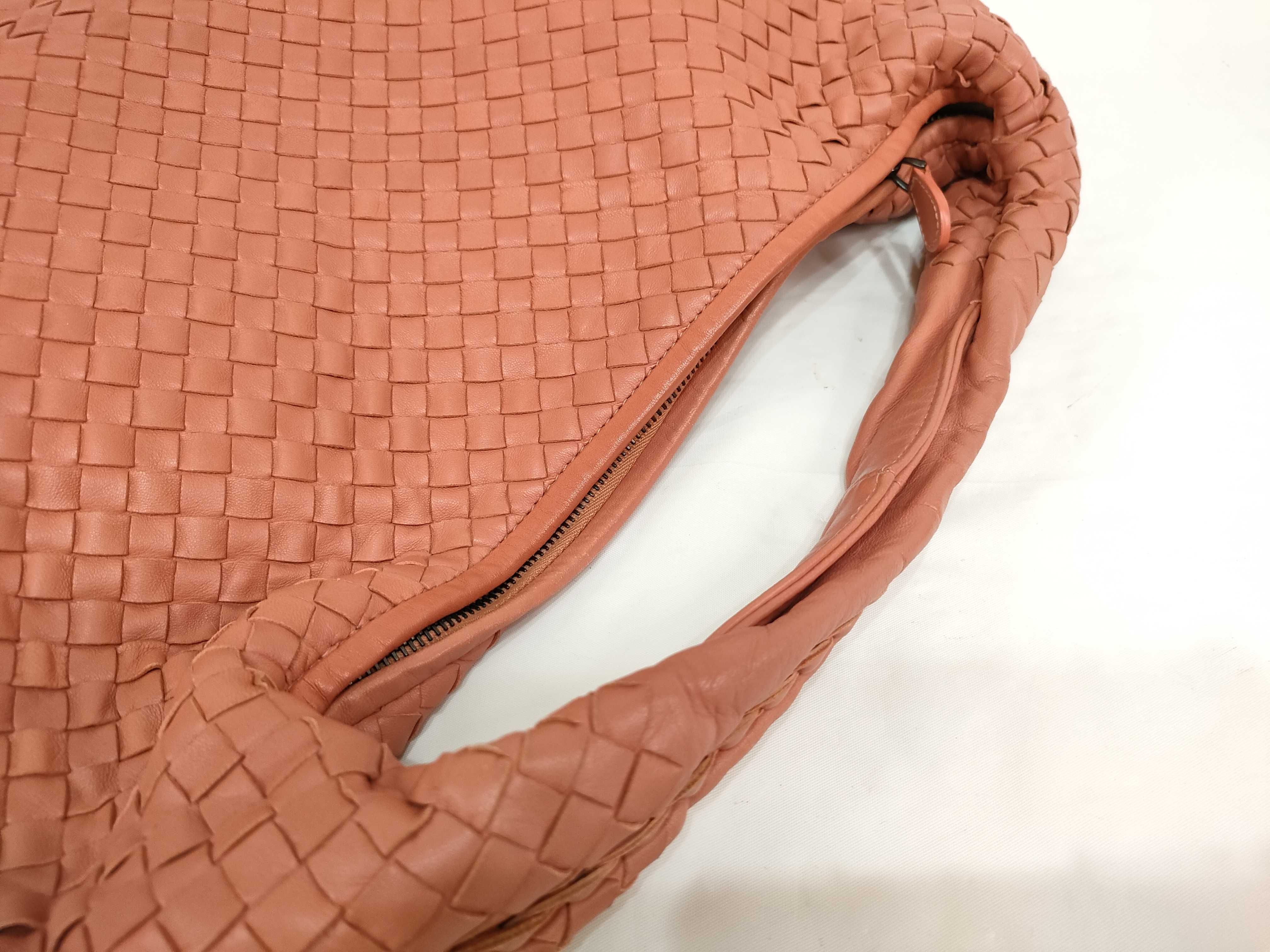 Intrecciato Hobo One-Shoulder Handbag — view 3