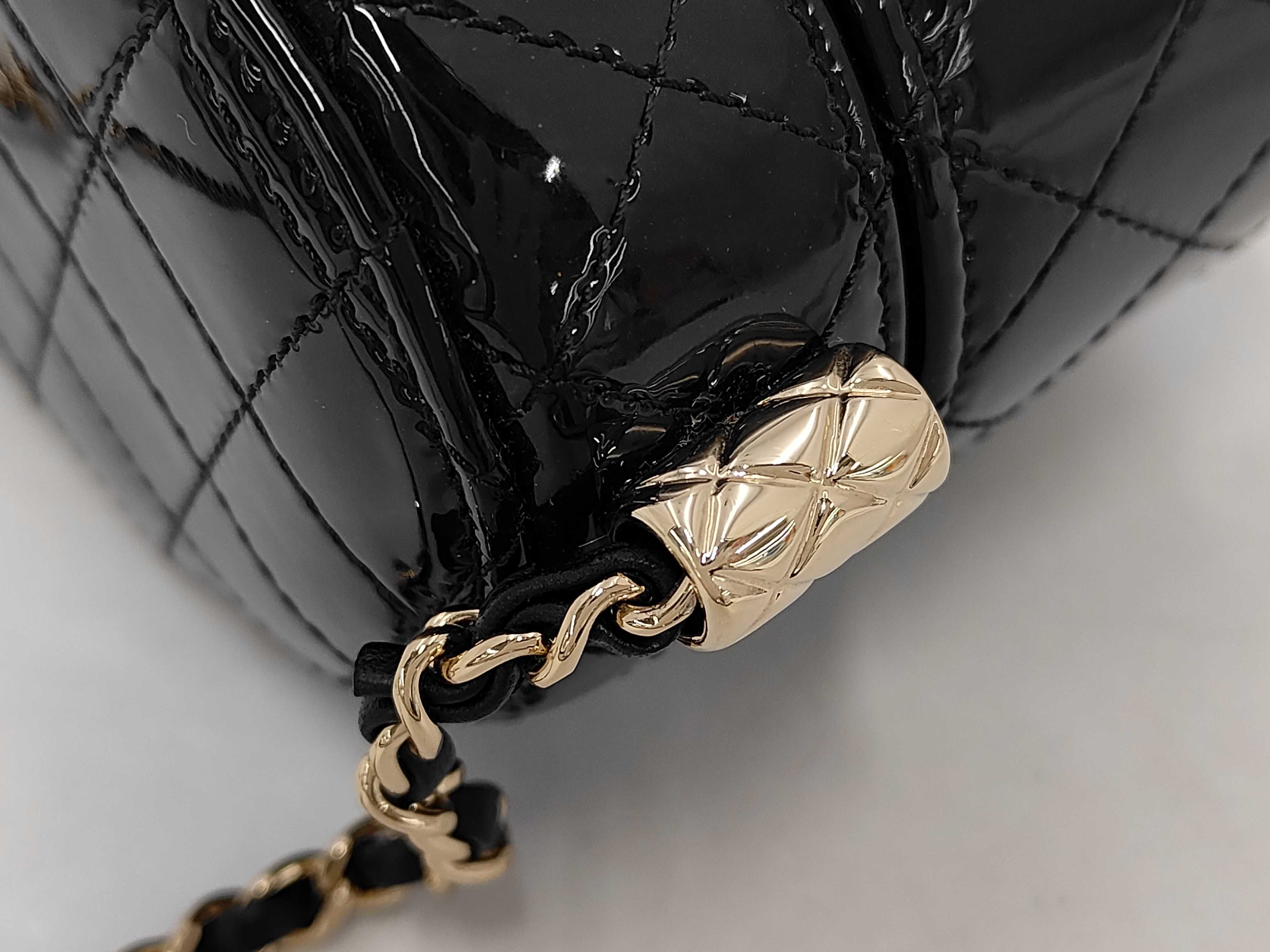 Chain Shoulder Bag — view 7