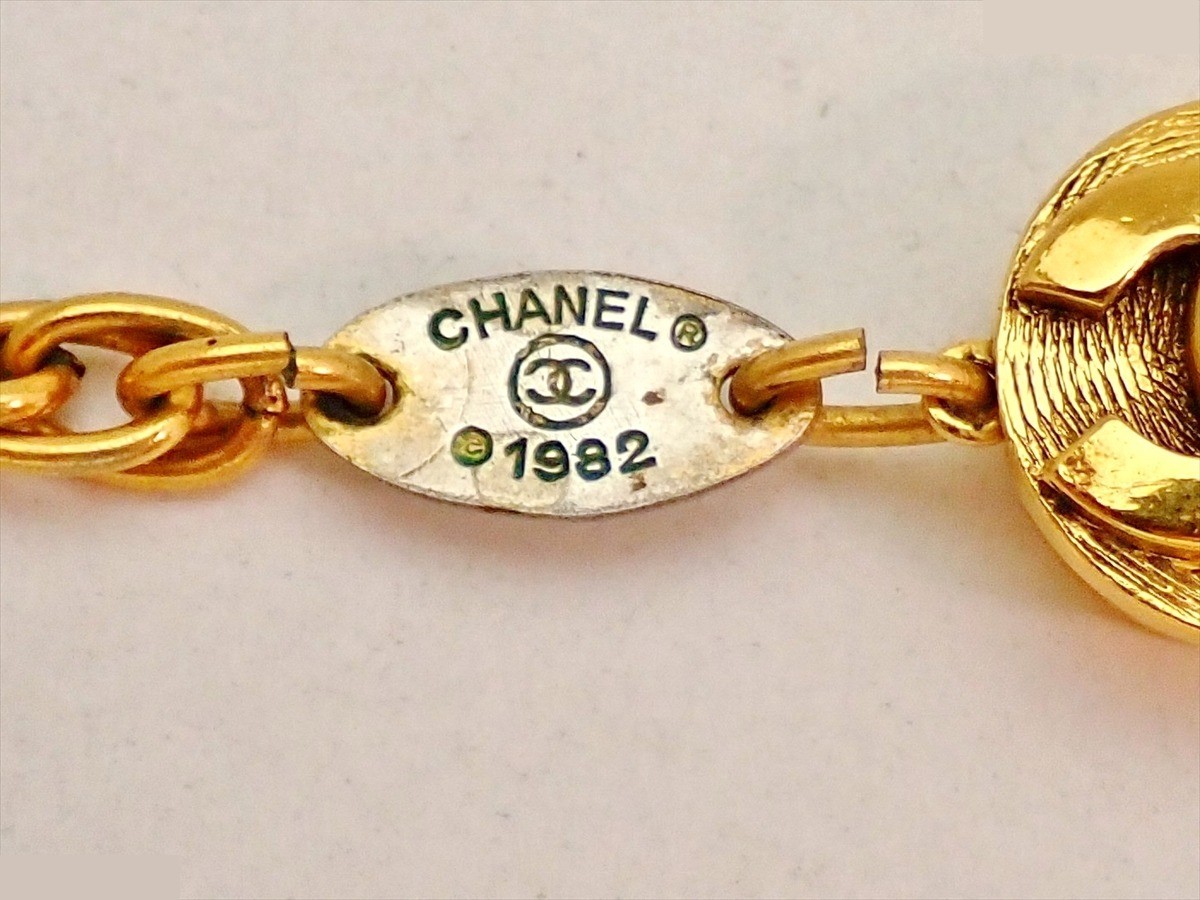 Stamped 1982, Coco Mark, Pearl, Total length approximately 90cm — view 5