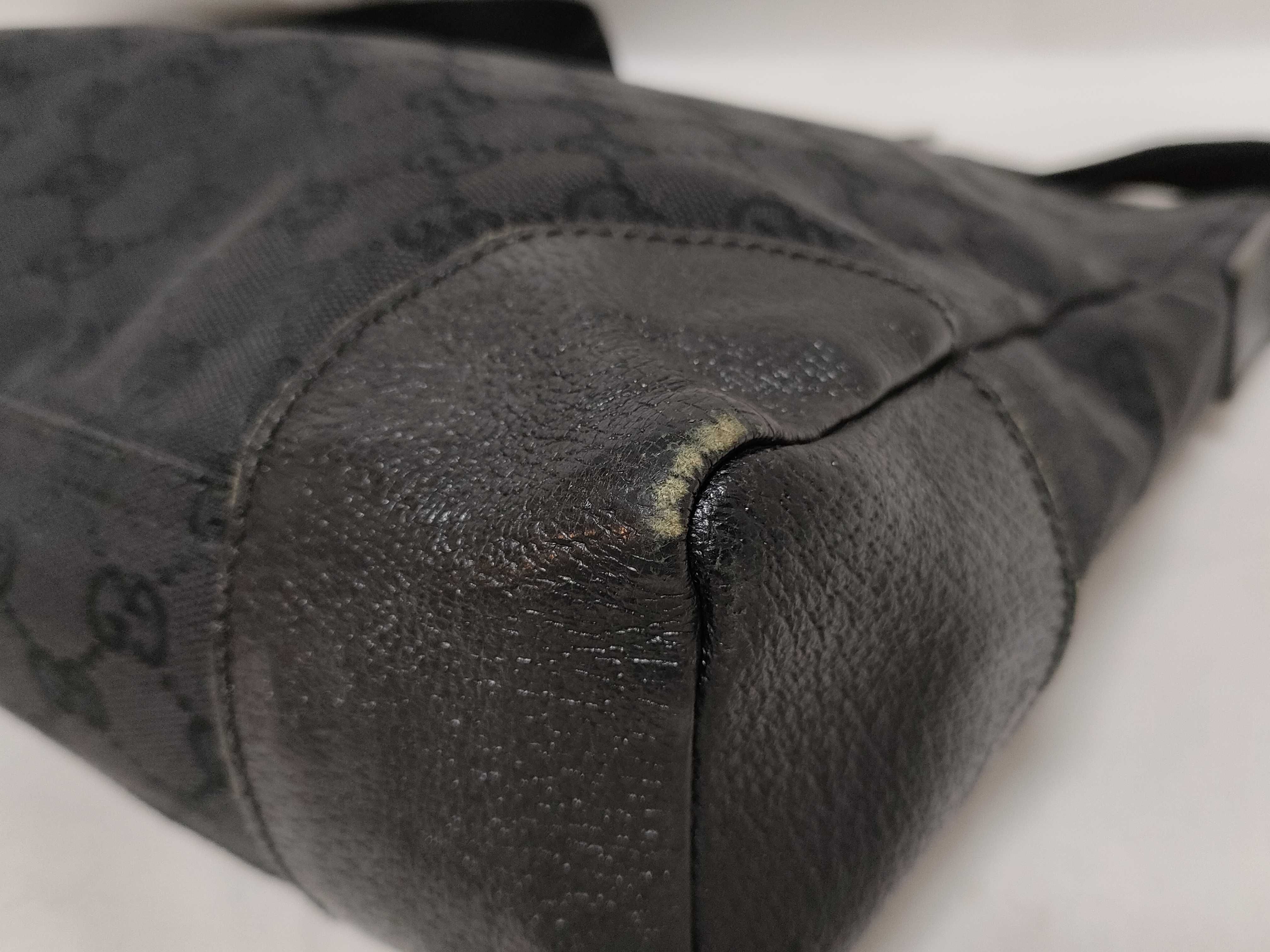 GG Canvas Shoulder Bag (Black, 110054) — view 6