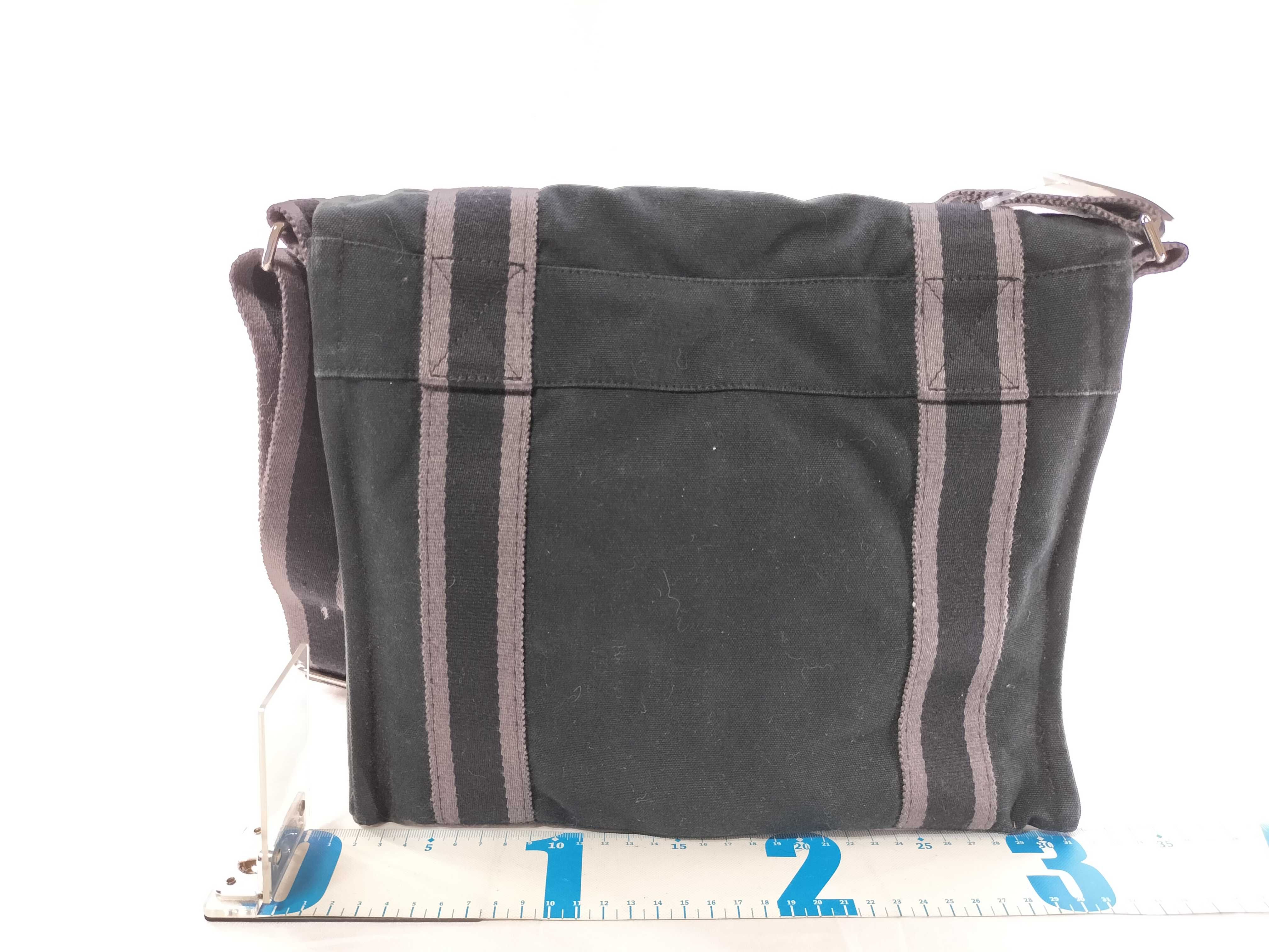 Fourre-Tout Shoulder Bag — view 2