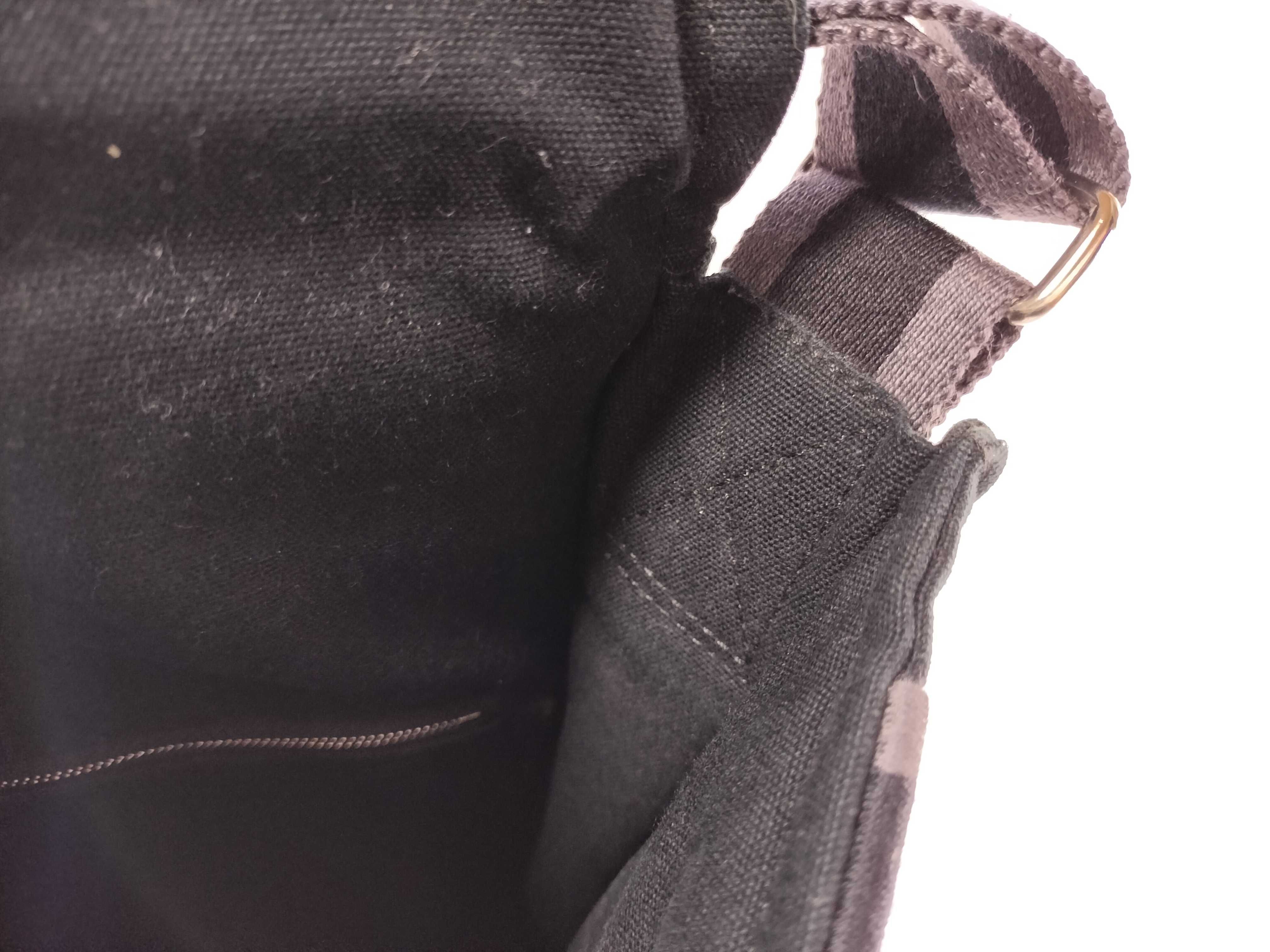 Fourre-Tout Shoulder Bag — view 9