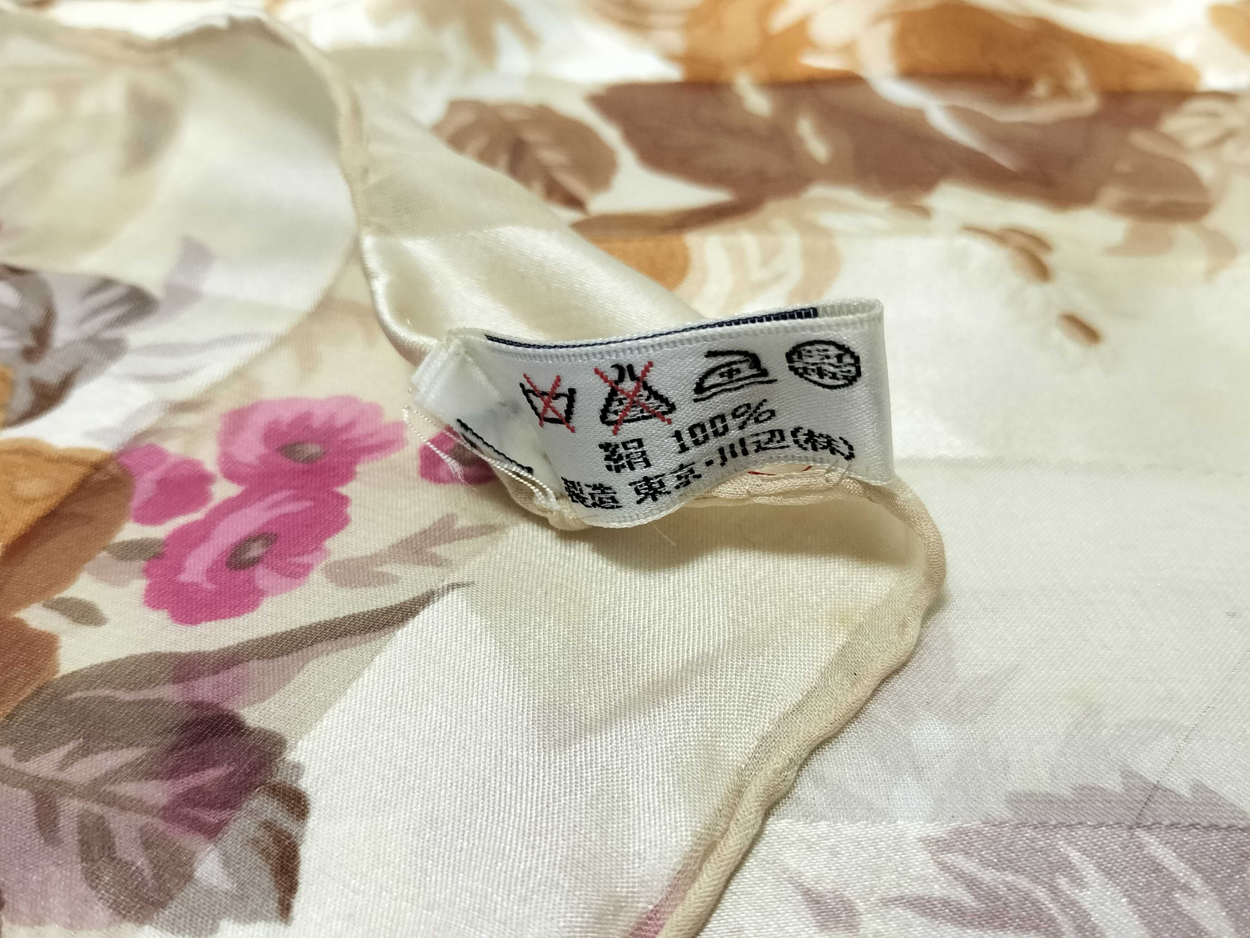scarf, floral pattern, and other accessories. — view 4