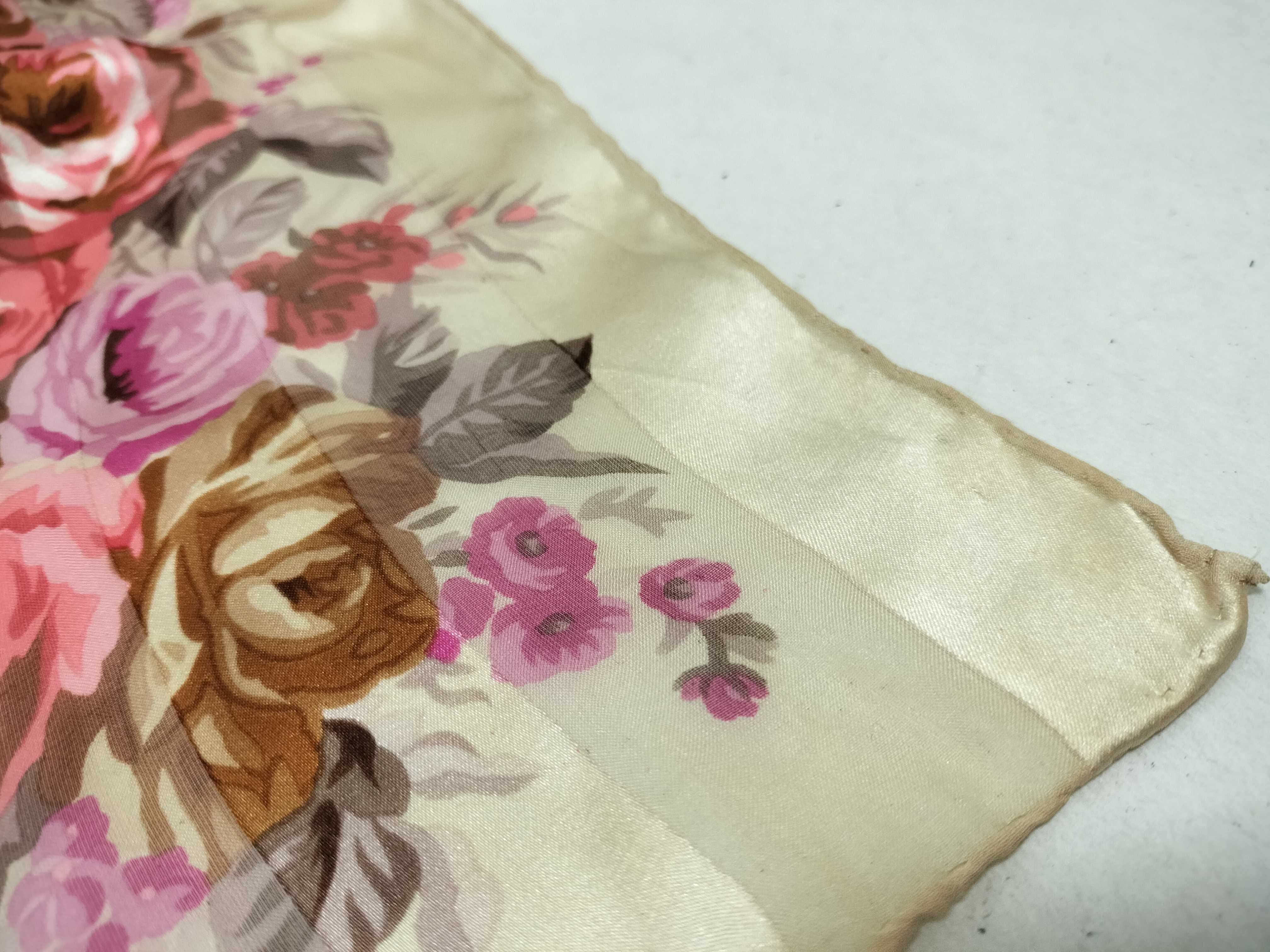 scarf, floral pattern, and other accessories. — view 9