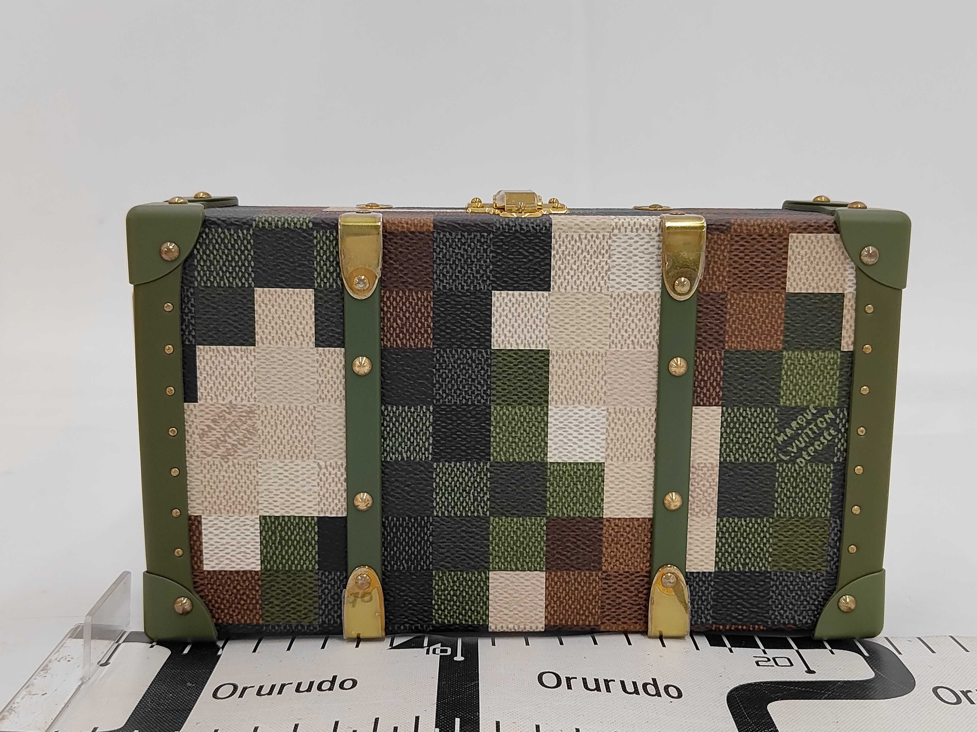 LV Neo Wallet Trunk Damouflage Shoulder Bag — view 2