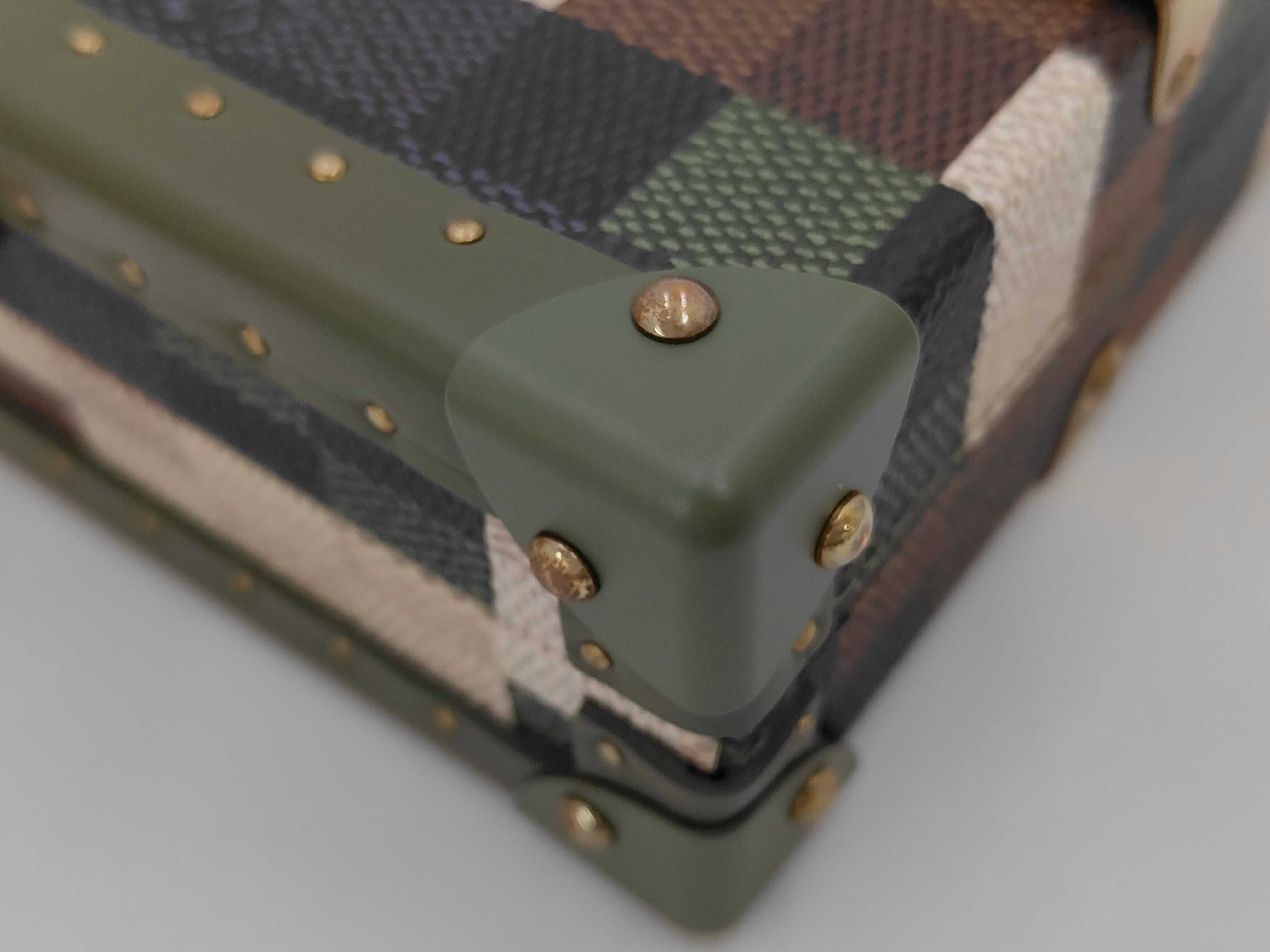 LV Neo Wallet Trunk Damouflage Shoulder Bag — view 3