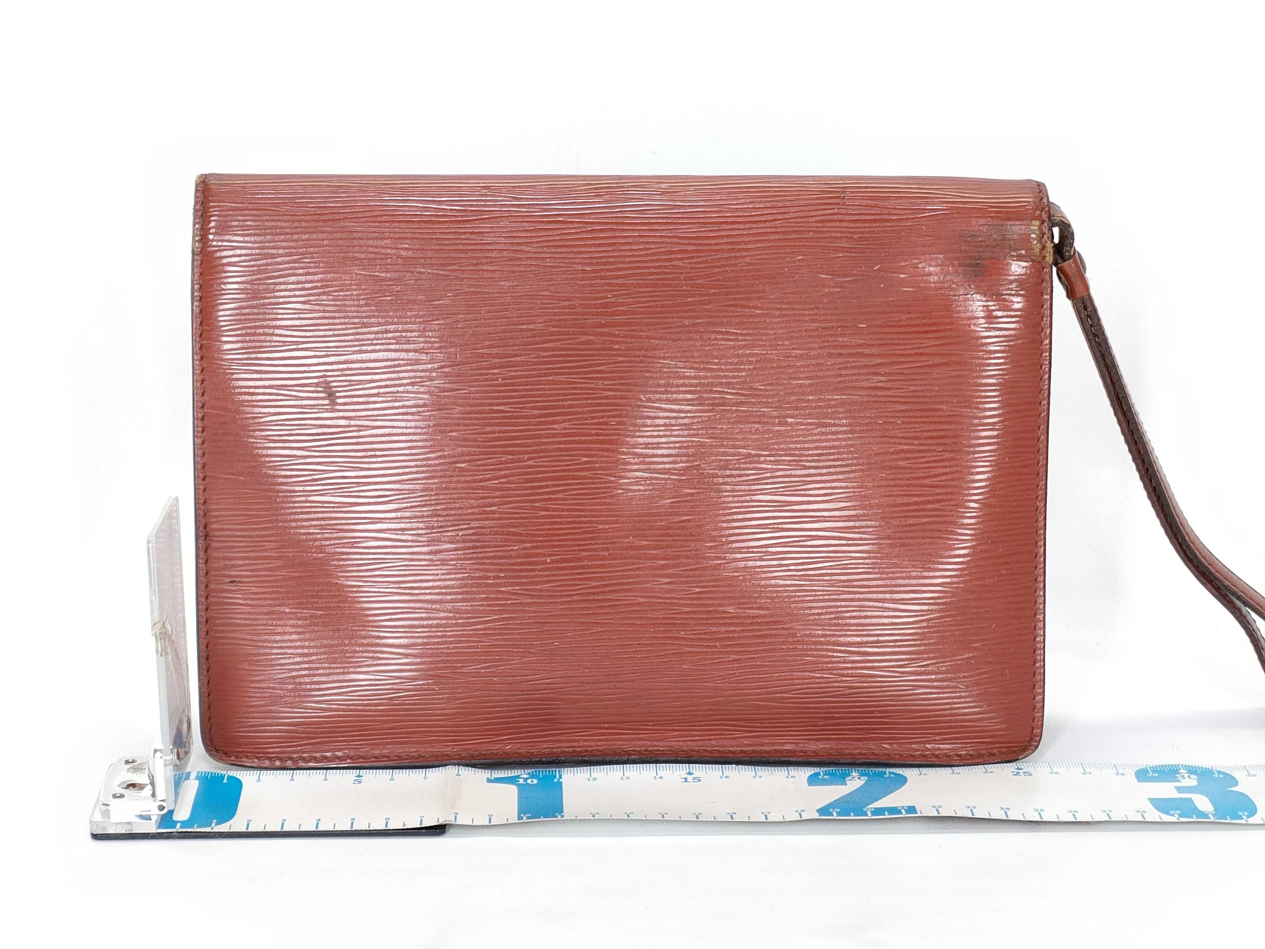 Epi Leather M52613 Pochette Sellier Dragonne MI881 (Second Bag) - Includes dust bag and key. — view 2