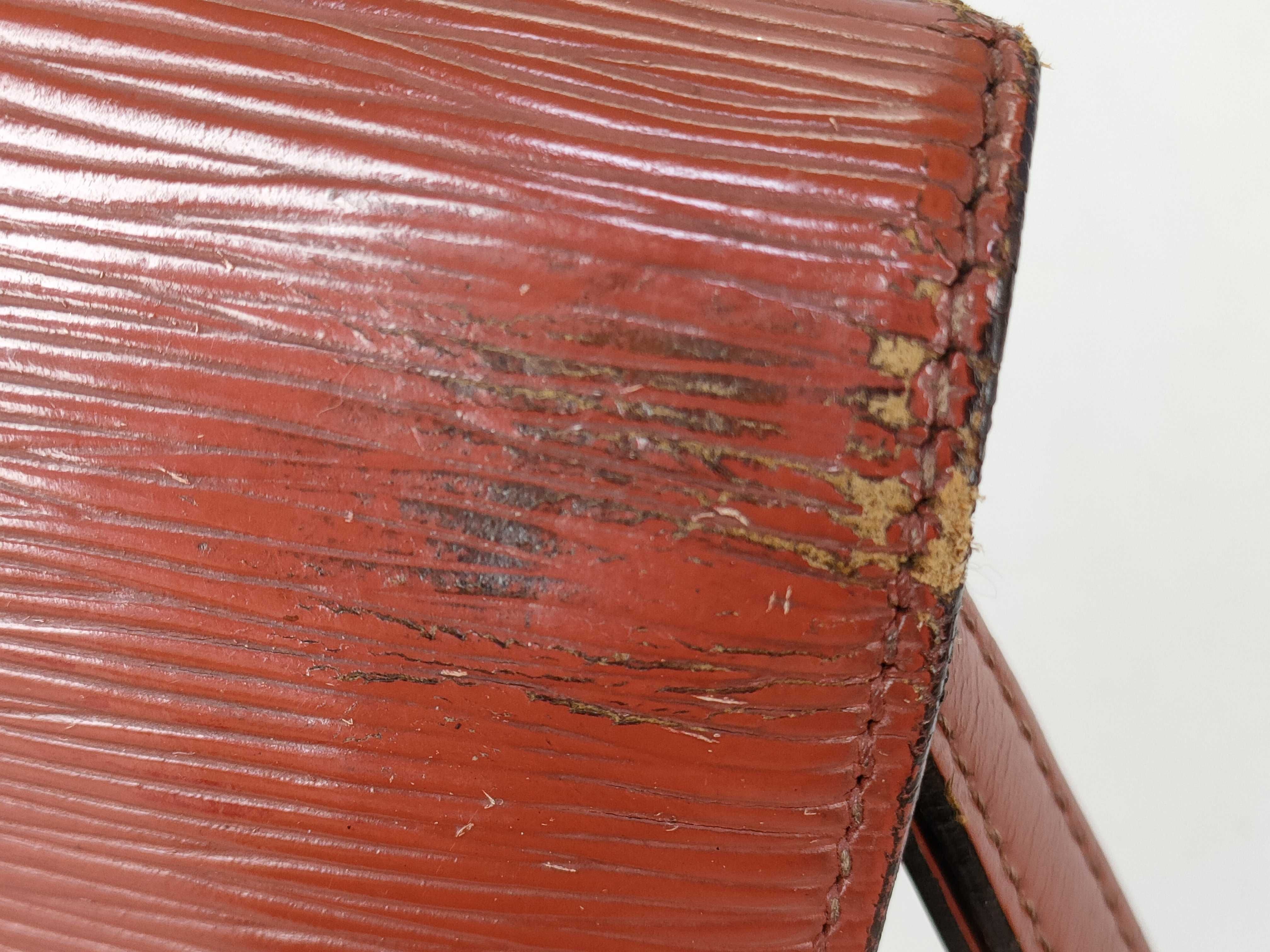 Epi Leather M52613 Pochette Sellier Dragonne MI881 (Second Bag) - Includes dust bag and key. — view 14