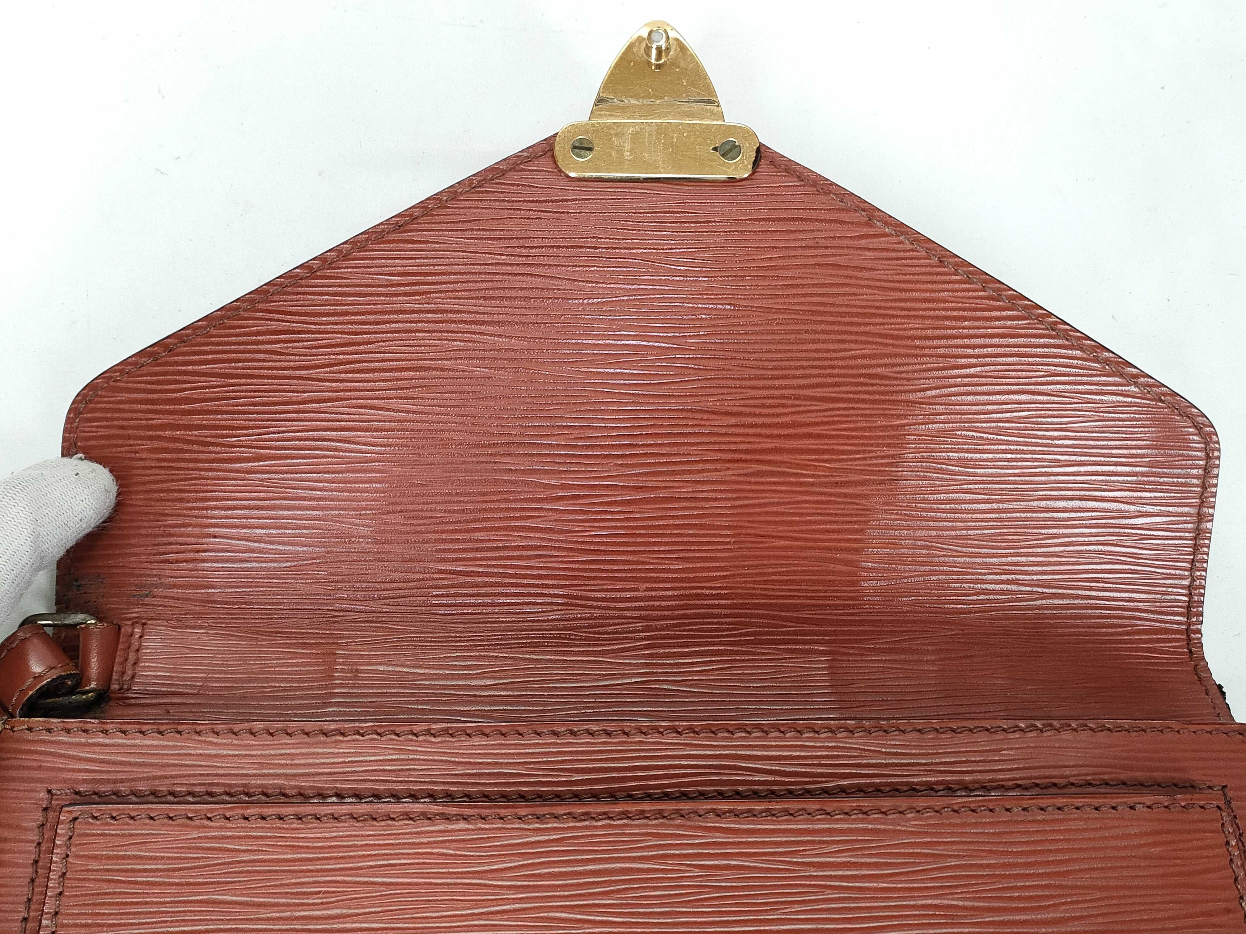 Epi Leather M52613 Pochette Sellier Dragonne MI881 (Second Bag) - Includes dust bag and key. — view 8