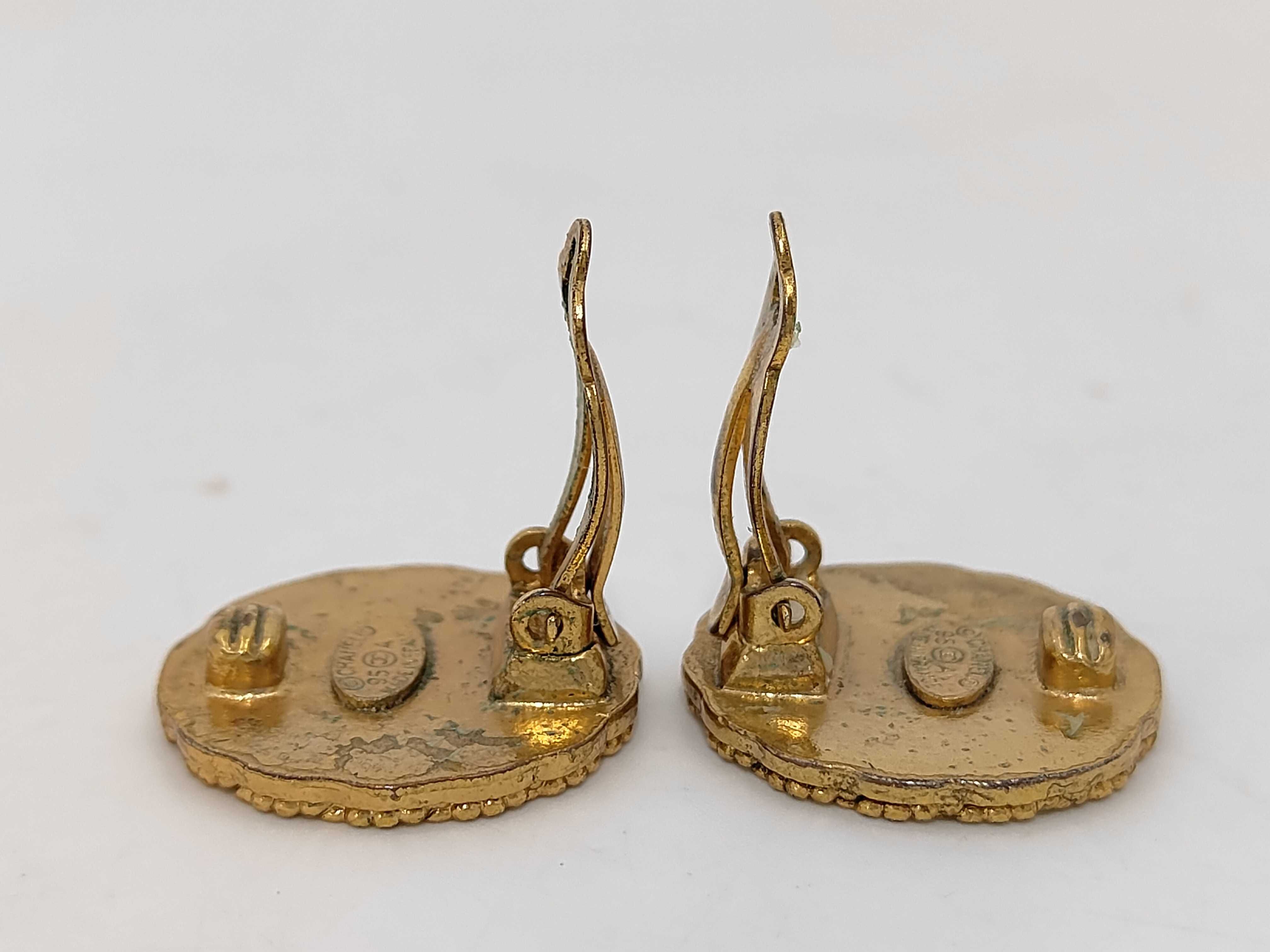 earrings — view 4