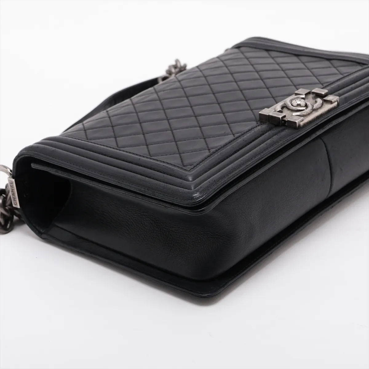 Boy Chanel 28 Large Lambskin Chain Shoulder Bag, Black with Gunmetal Hardware, 19670281, Serial Number 19-series, A92193 — view 4