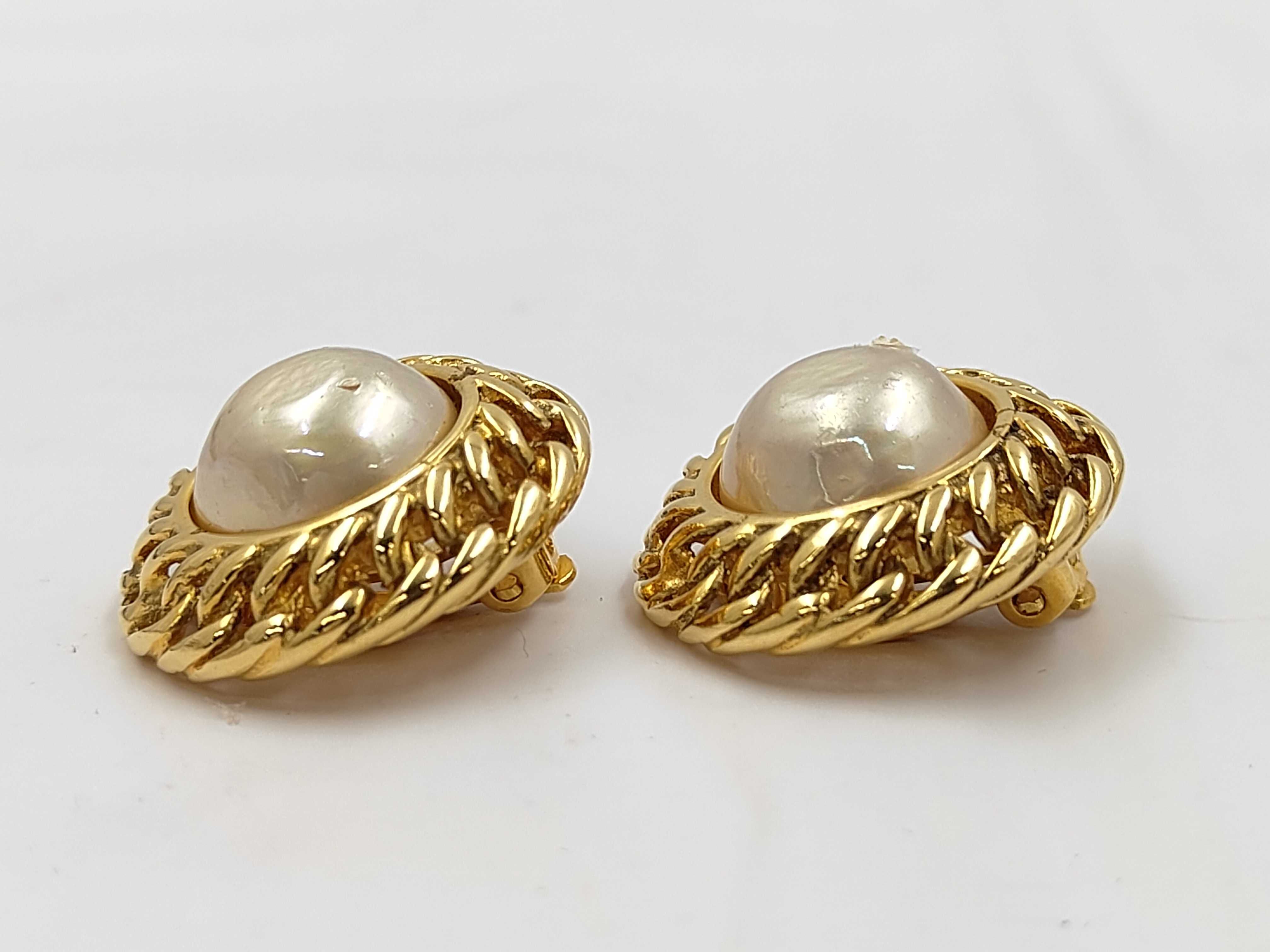 earrings — view 3