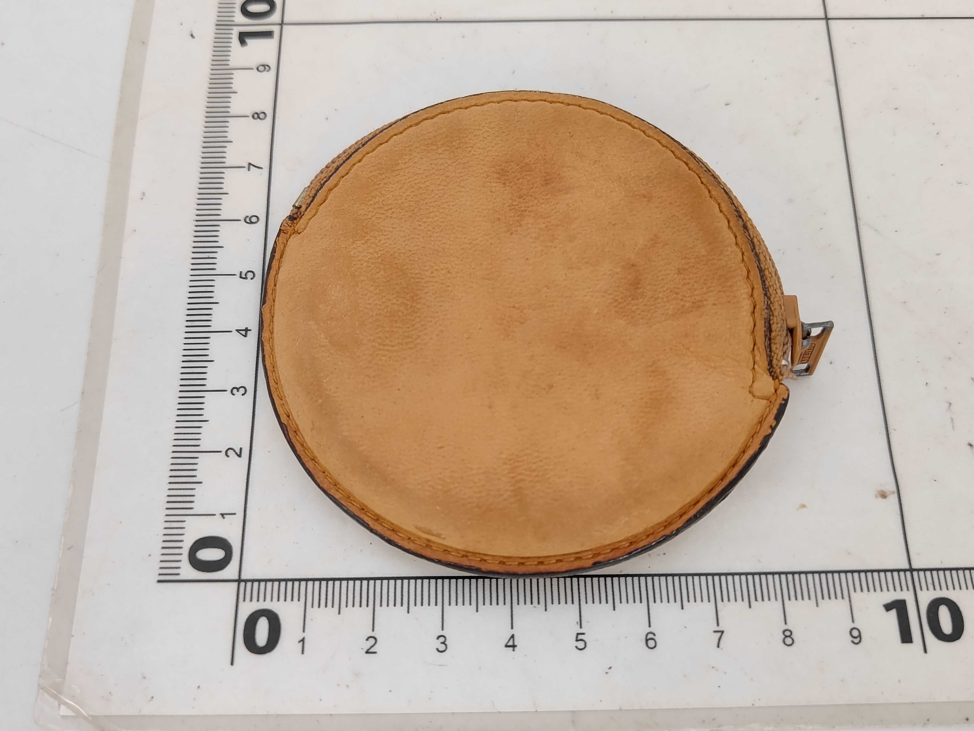 coin case, coin purse, Anagram design, beige leather coin case — view 2