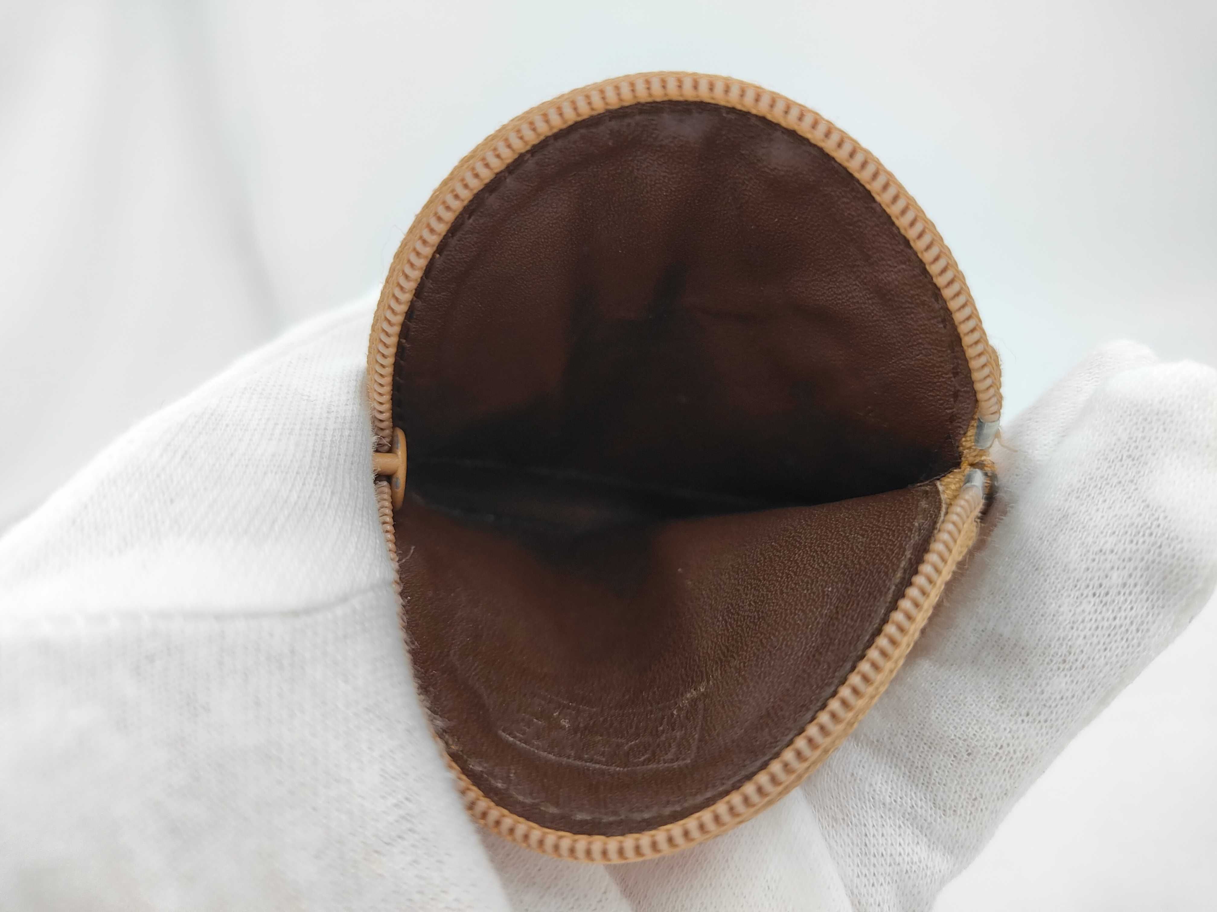 coin case, coin purse, Anagram design, beige leather coin case — view 4