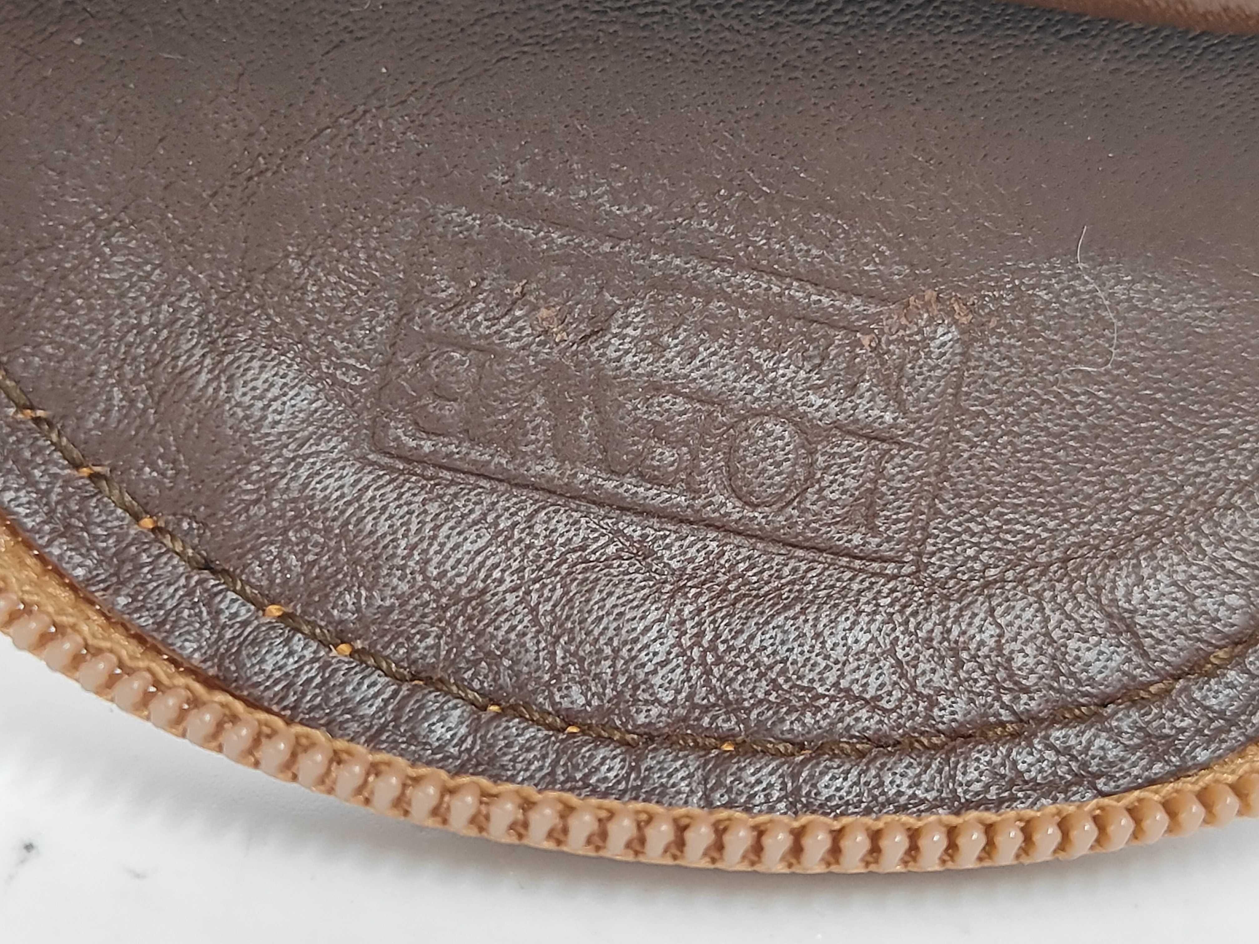 coin case, coin purse, Anagram design, beige leather coin case — view 5