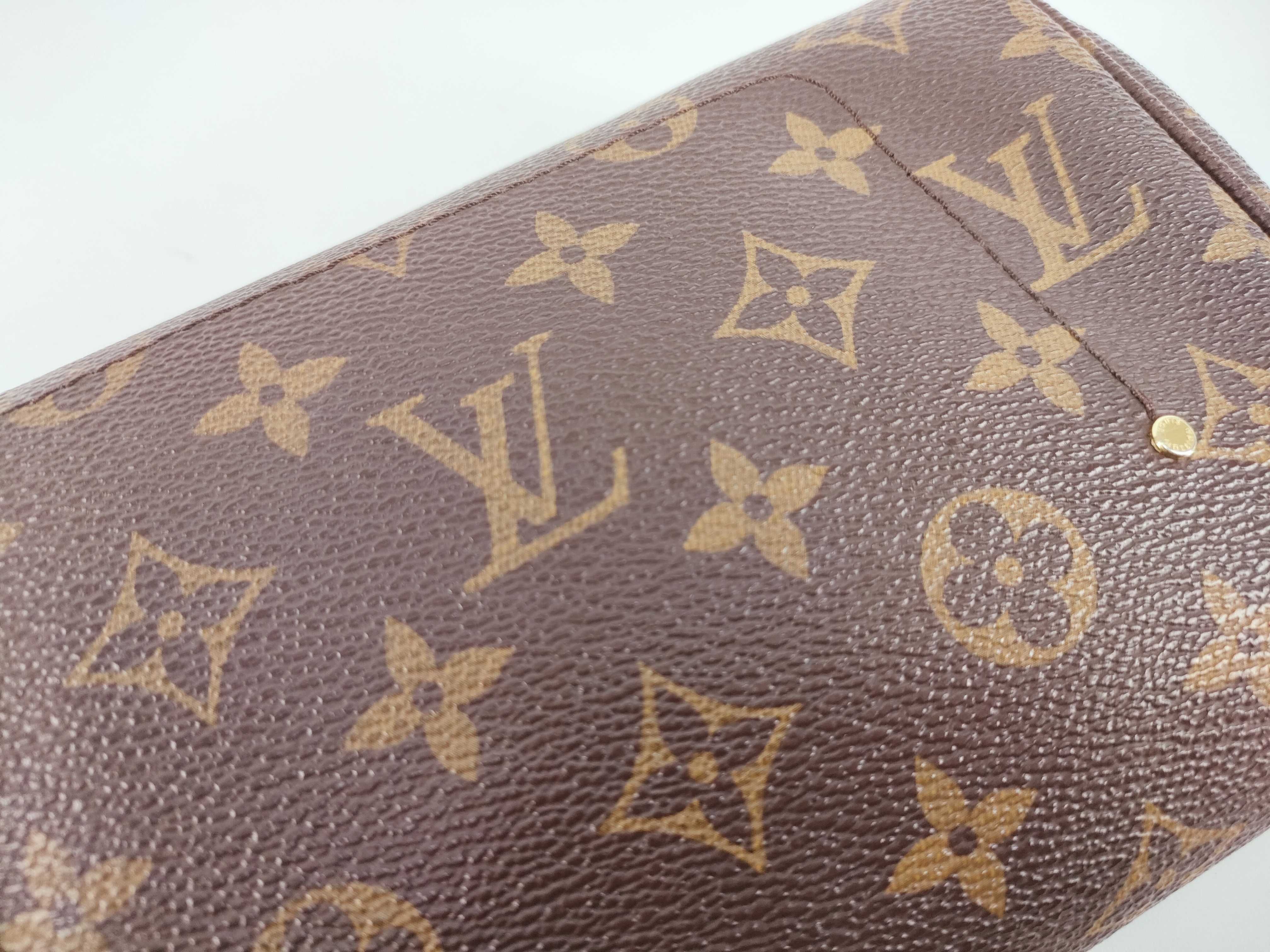 LV Favorite PM M40717 Monogram Shoulder Bag — view 14