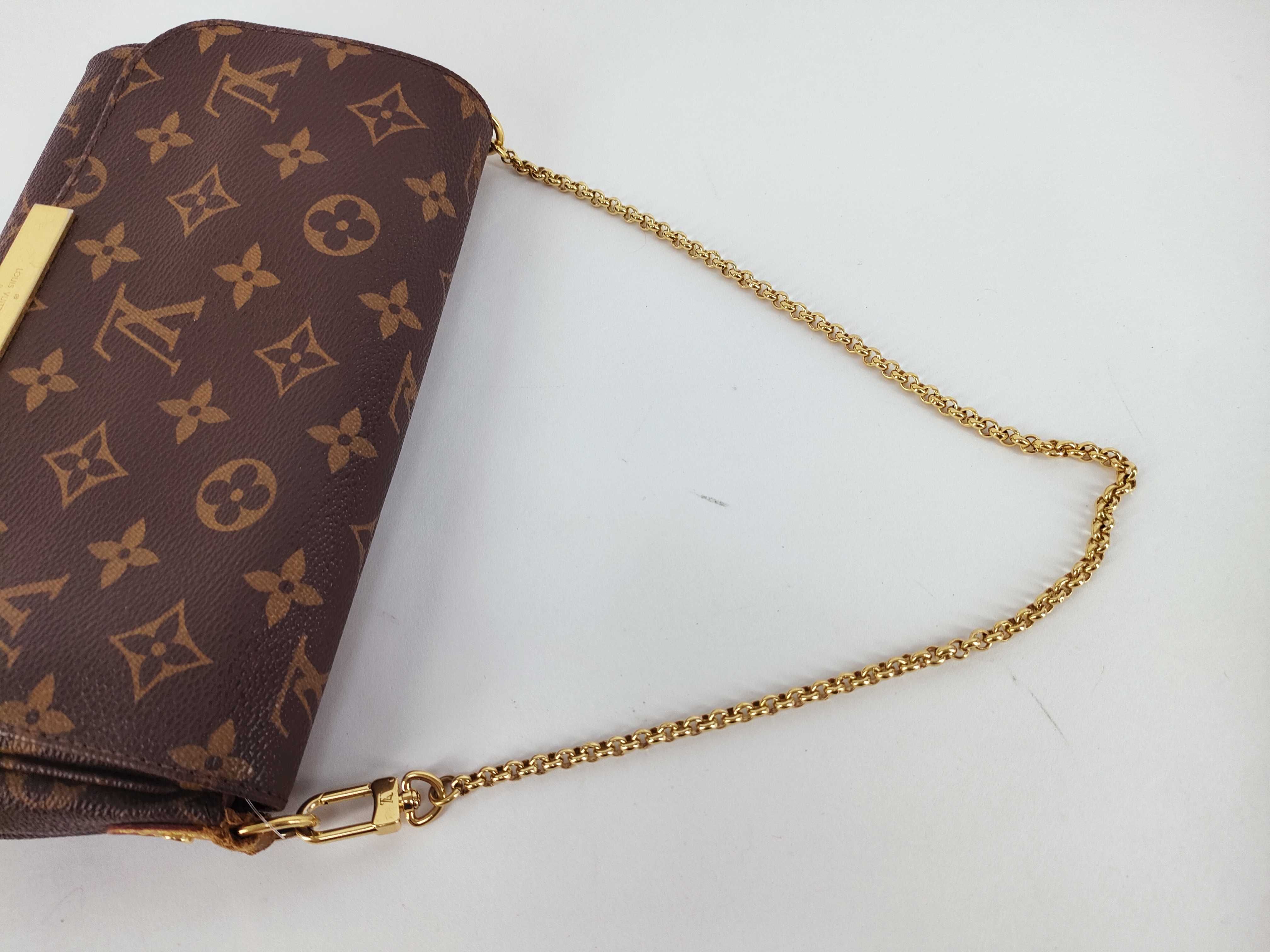LV Favorite PM M40717 Monogram Shoulder Bag — view 3