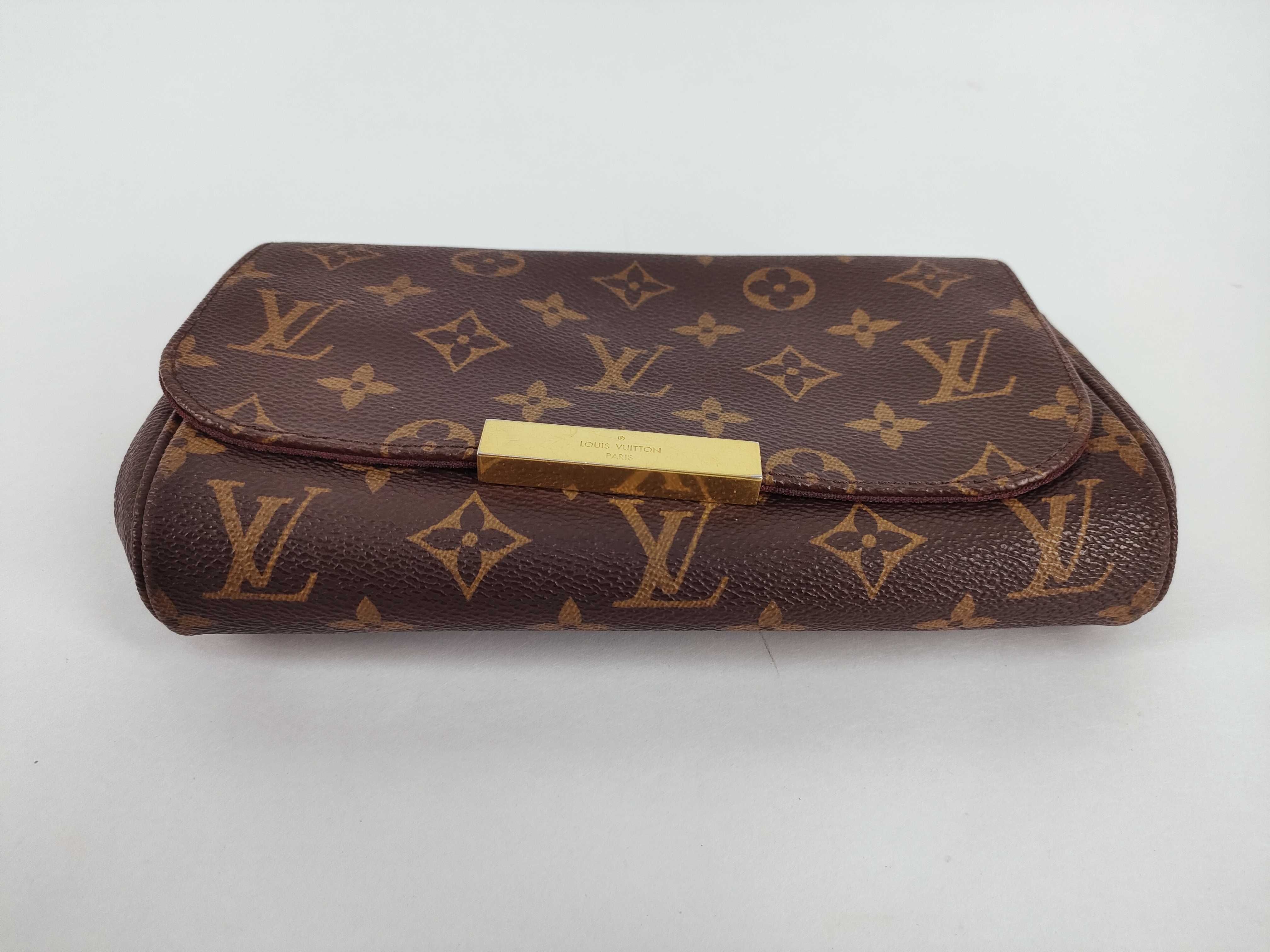 LV Favorite PM M40717 Monogram Shoulder Bag — view 7