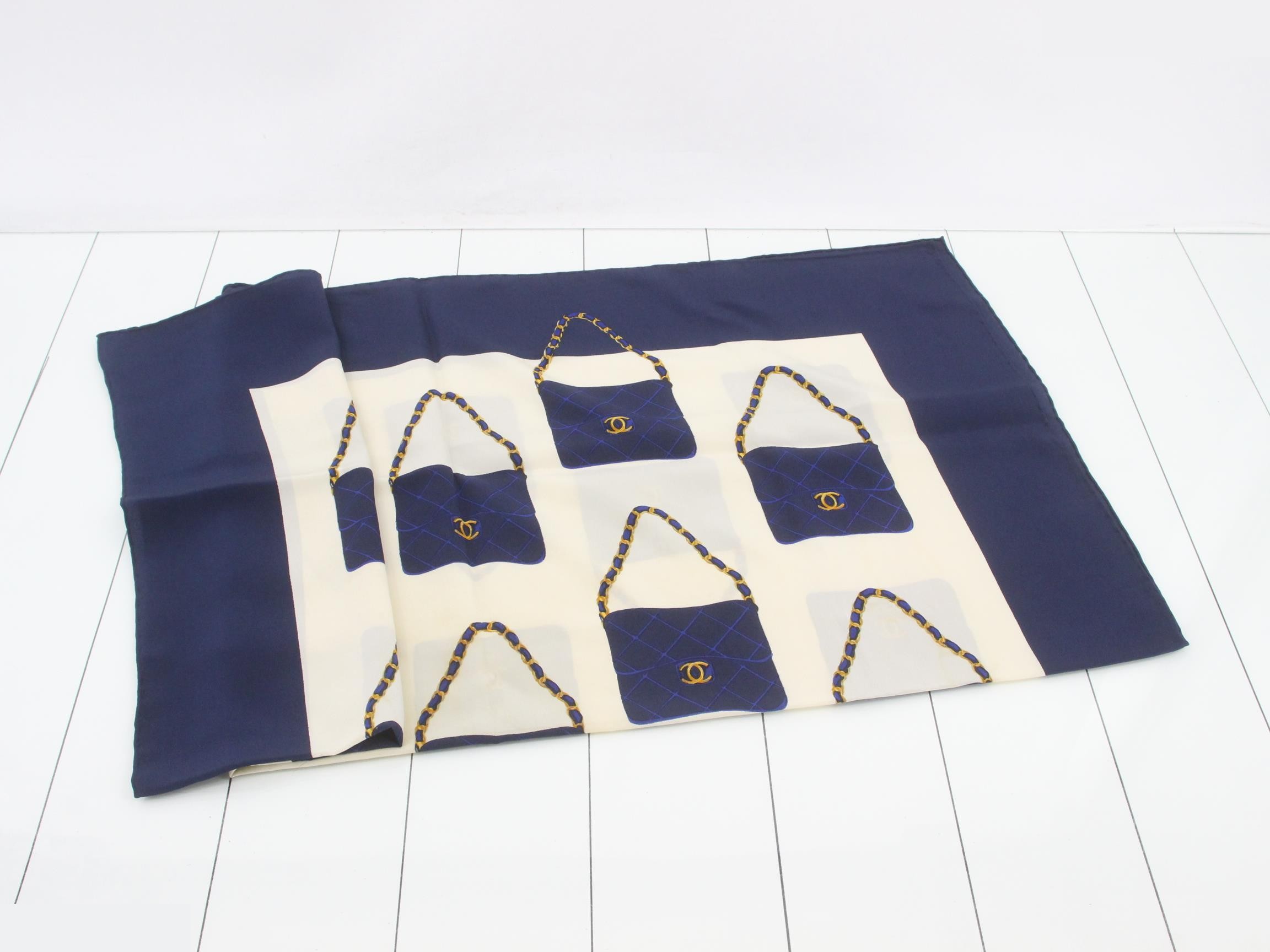 scarf — view 3
