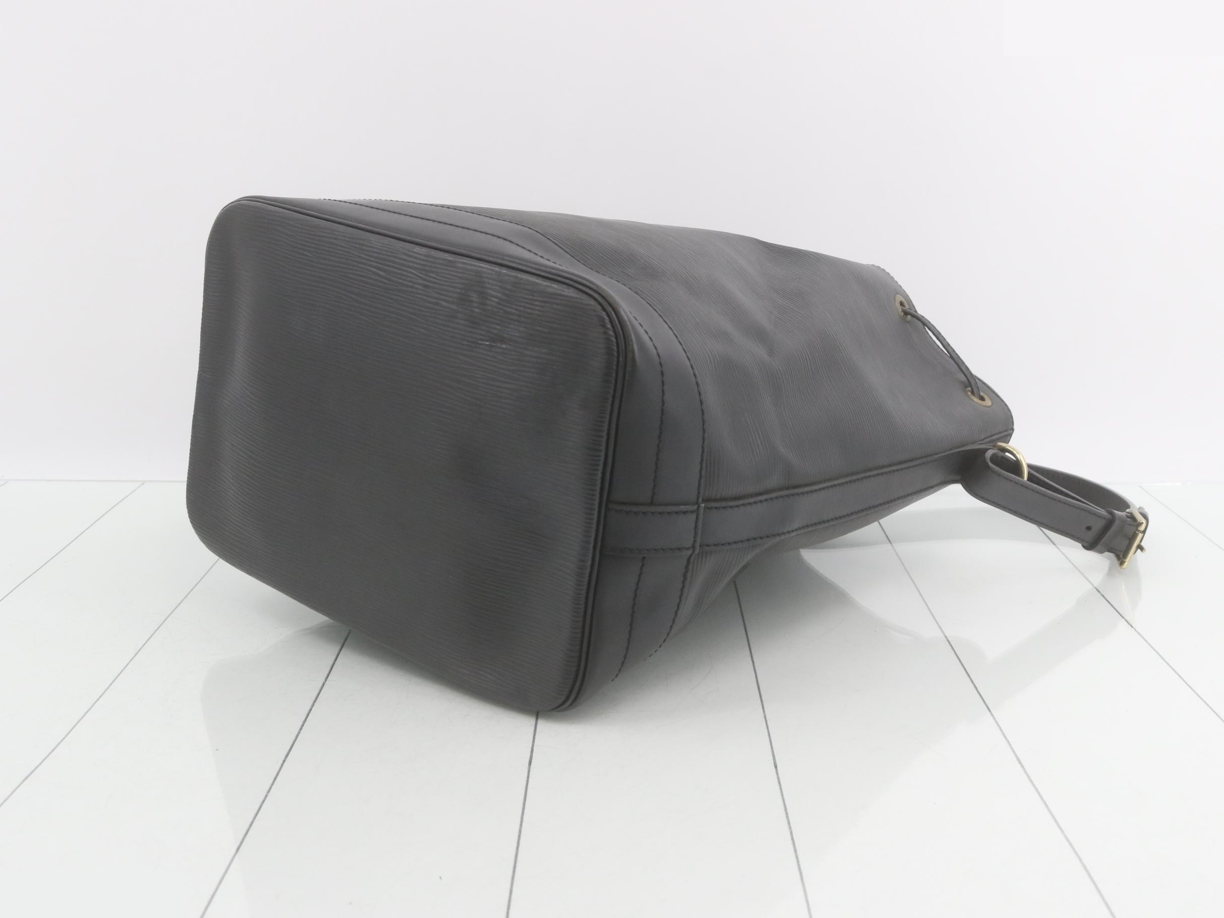 Noe Epi Shoulder Bag — view 6