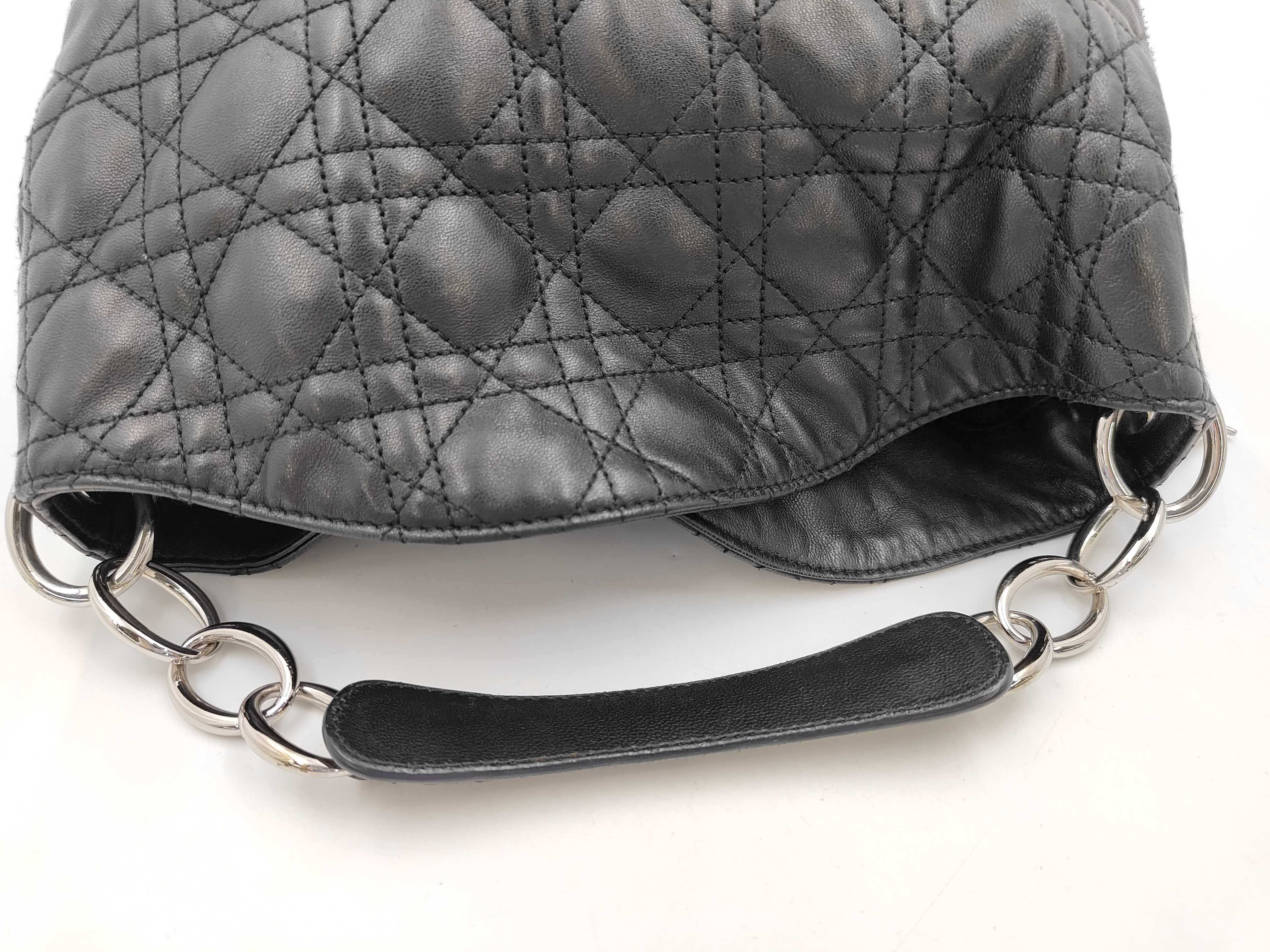Cannage Leather Black Silver Hardware Chain One-Shoulder Bag Handbag — view 3