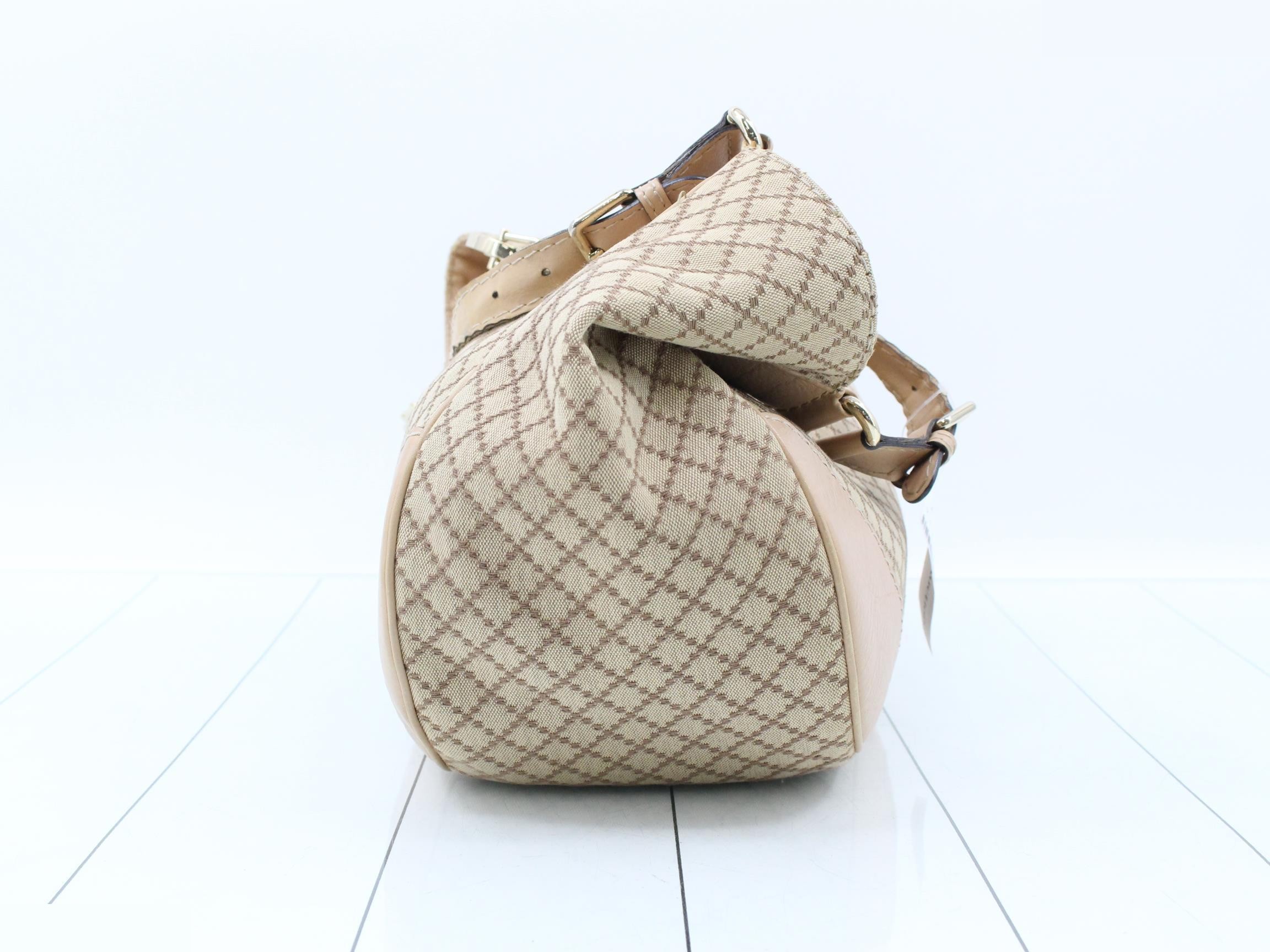 GG Canvas Shoulder Tote Bag — view 4