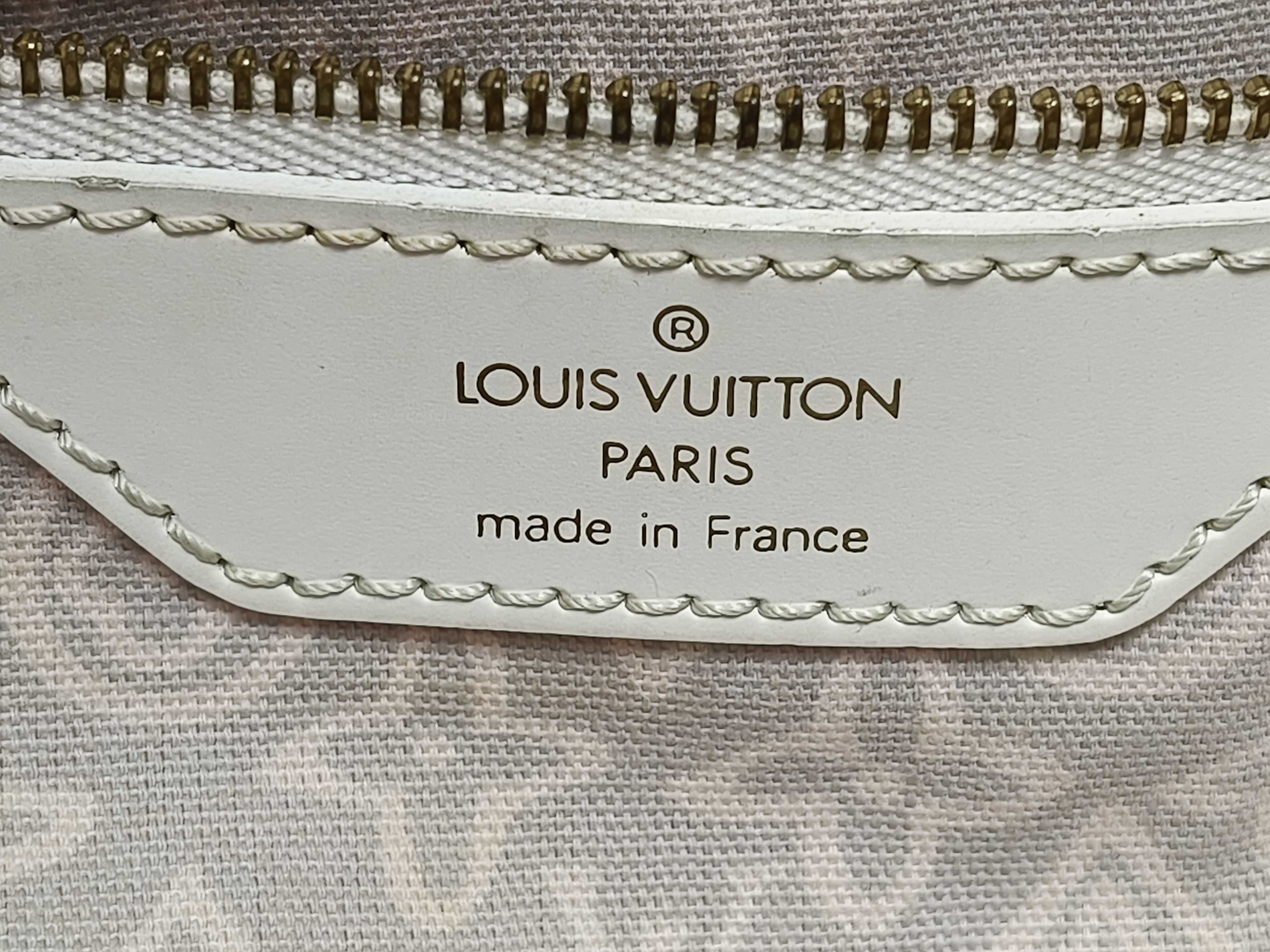 LV Louis Vuitton Taïcienne Tote Bag — view 11