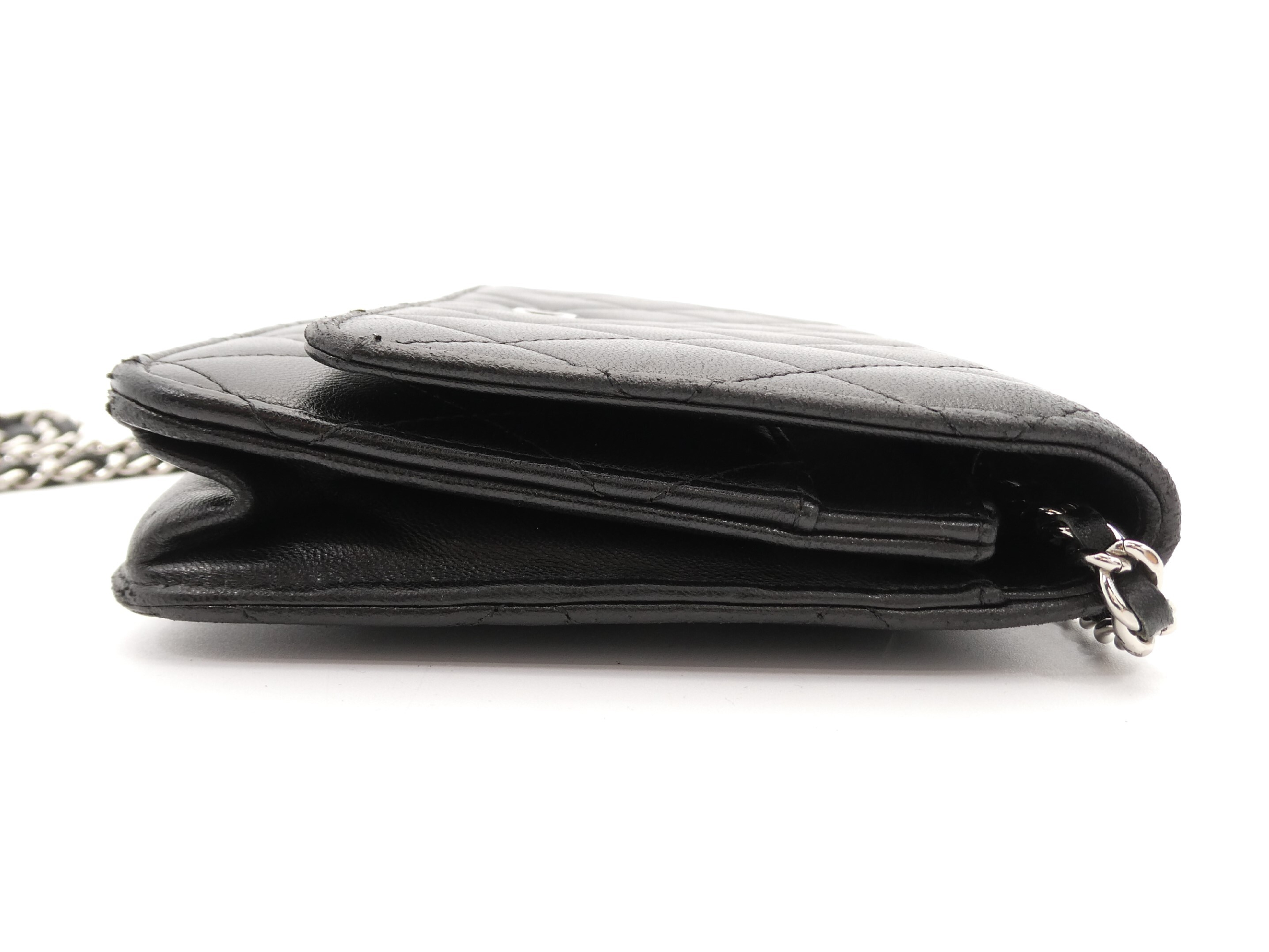 Matelassé Coco Mark Chain Wallet Shoulder Bag — view 4