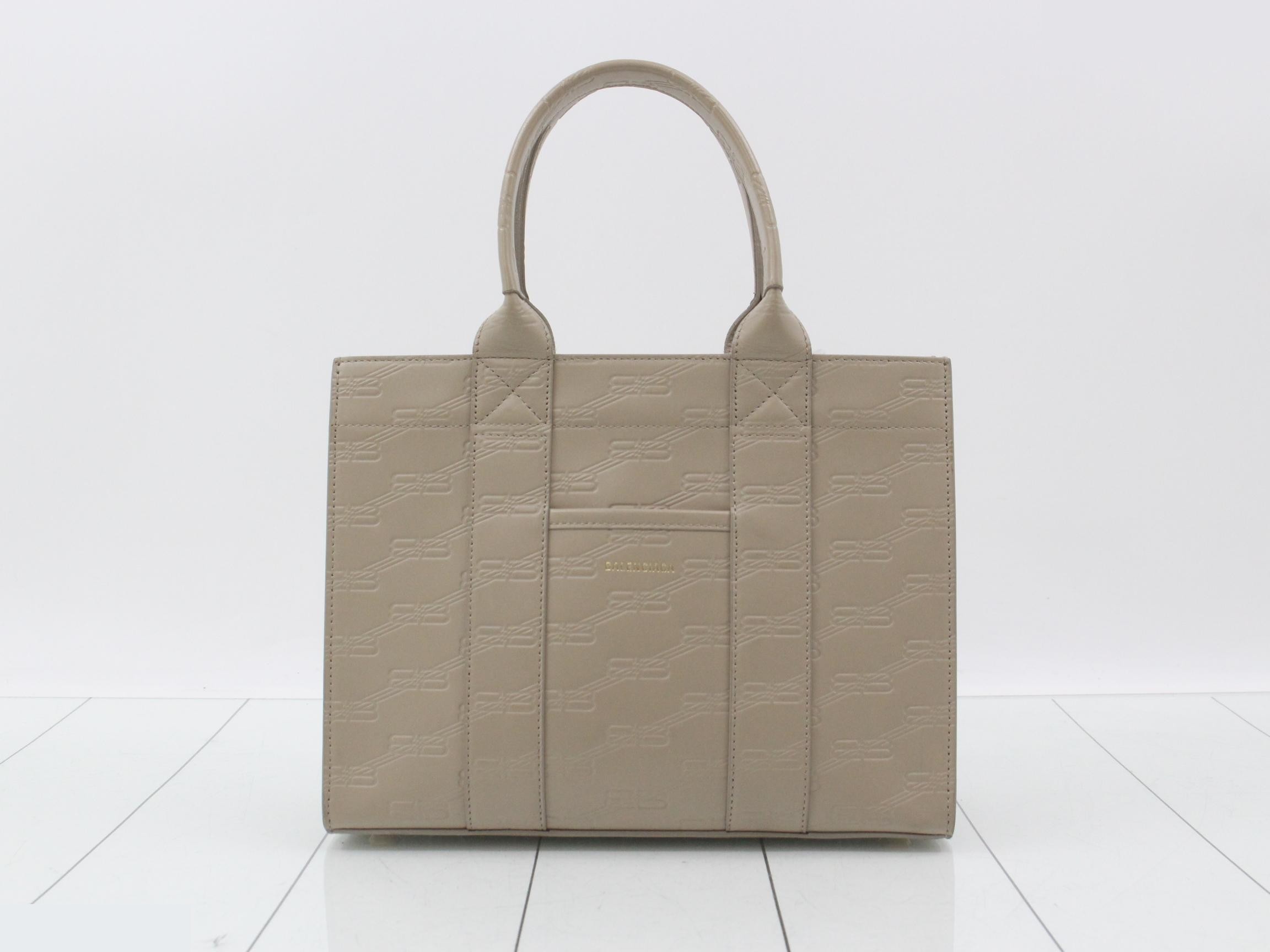 BB Everyday 2-Way Tote Bag