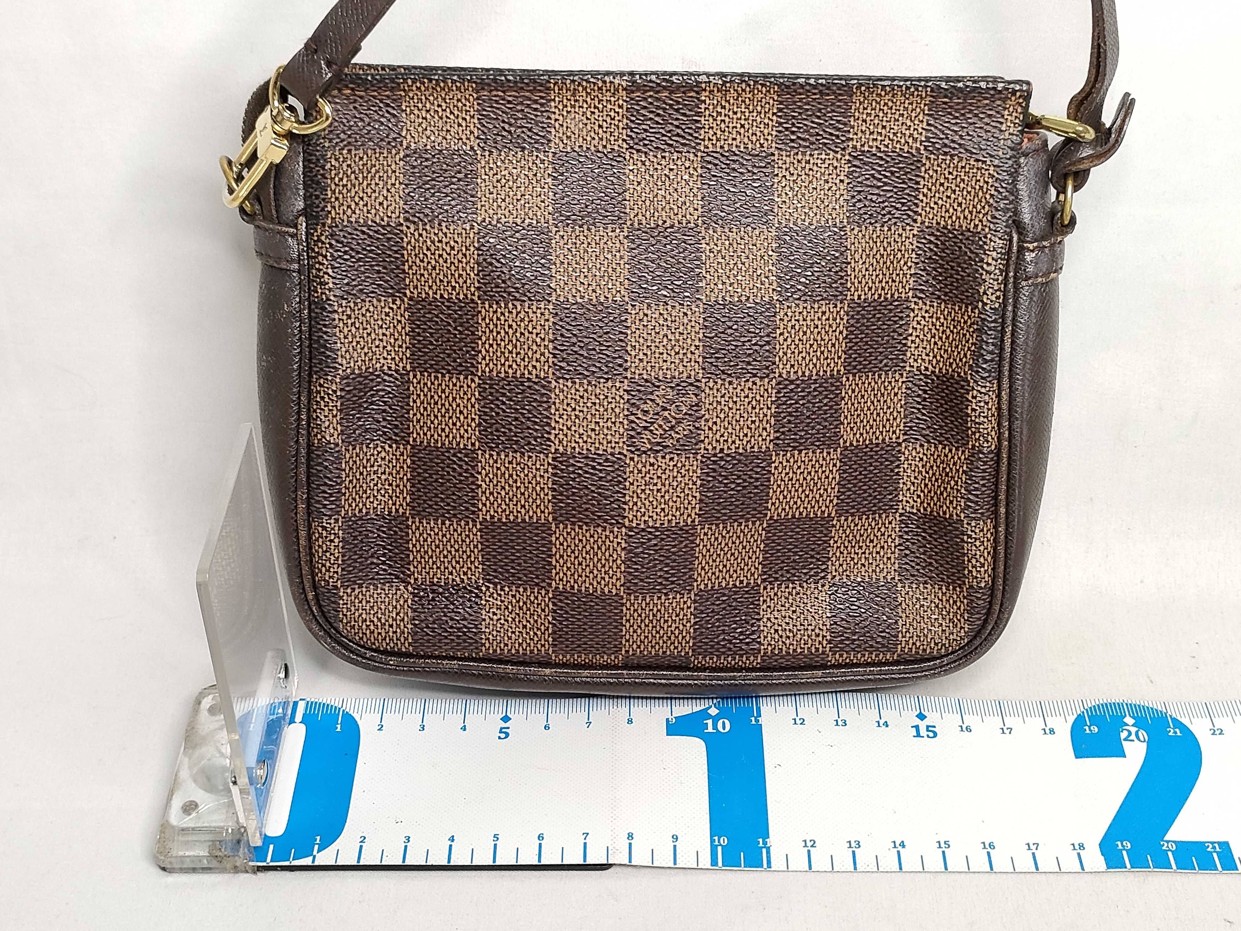 Damier Trousse Makeup Handbag — view 2