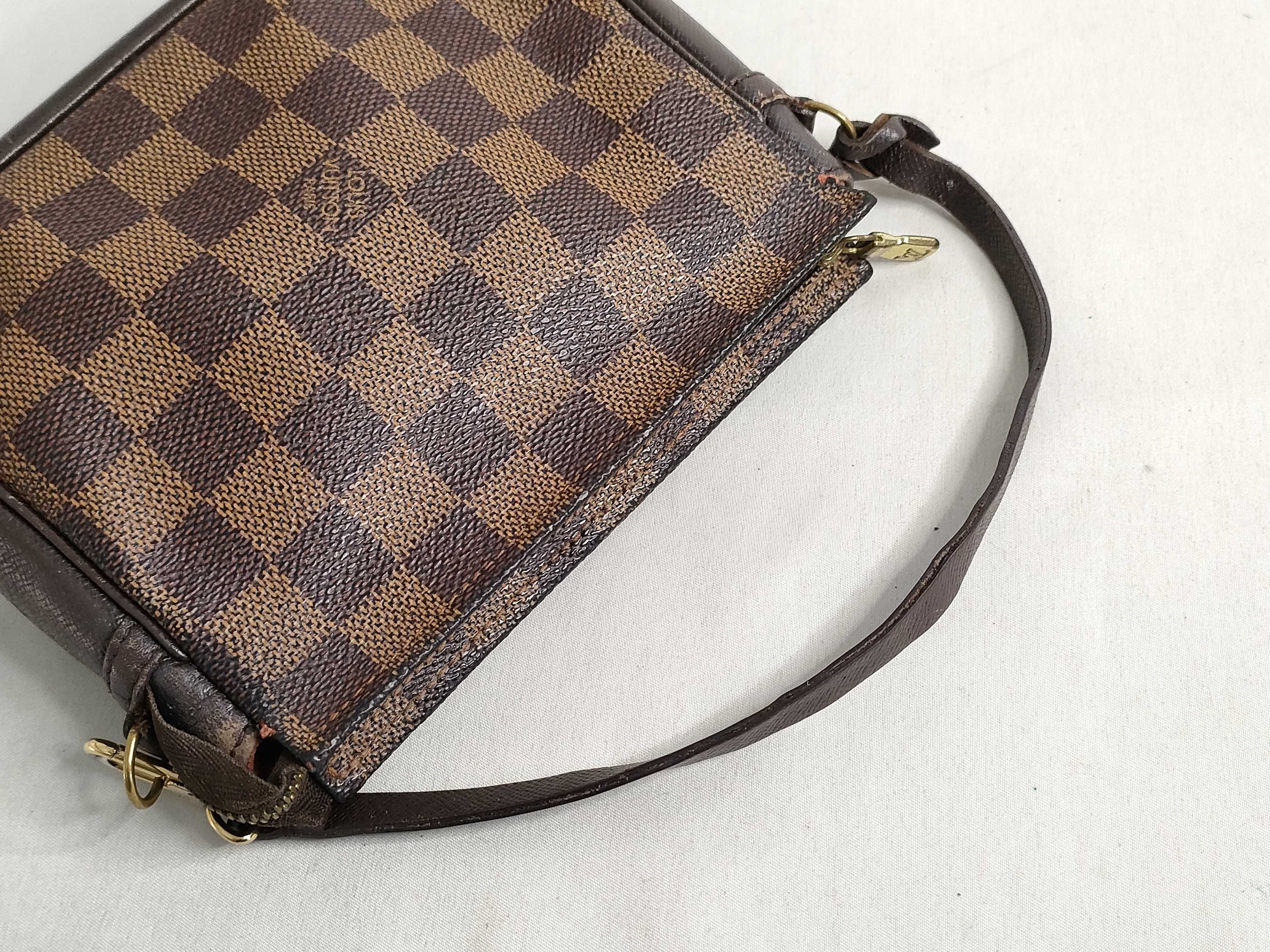 Damier Trousse Makeup Handbag — view 3