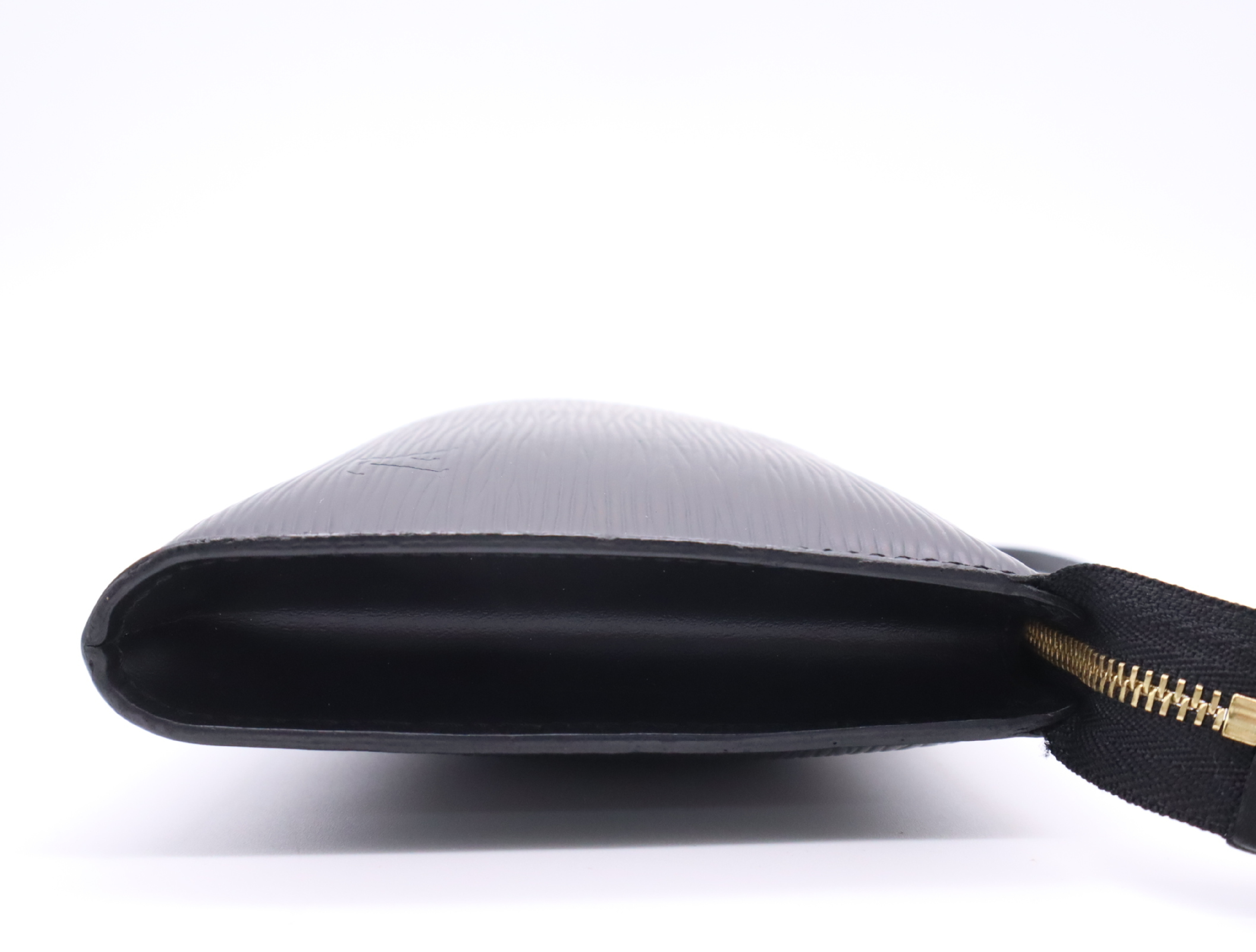 M52942 Epi Pochette Accessoires Noir Pouch — view 5