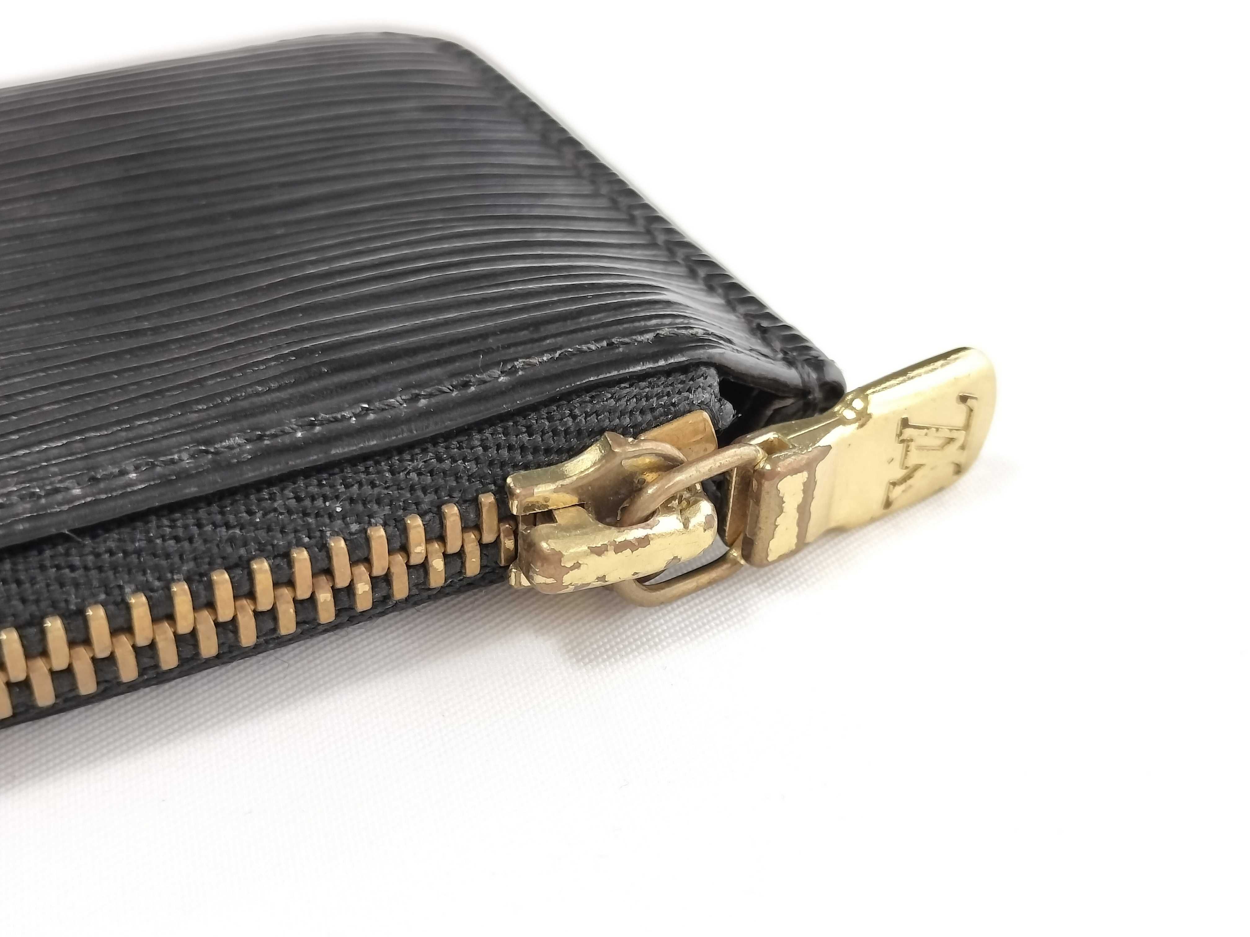 Epi Leather / Pochette Clé — view 7
