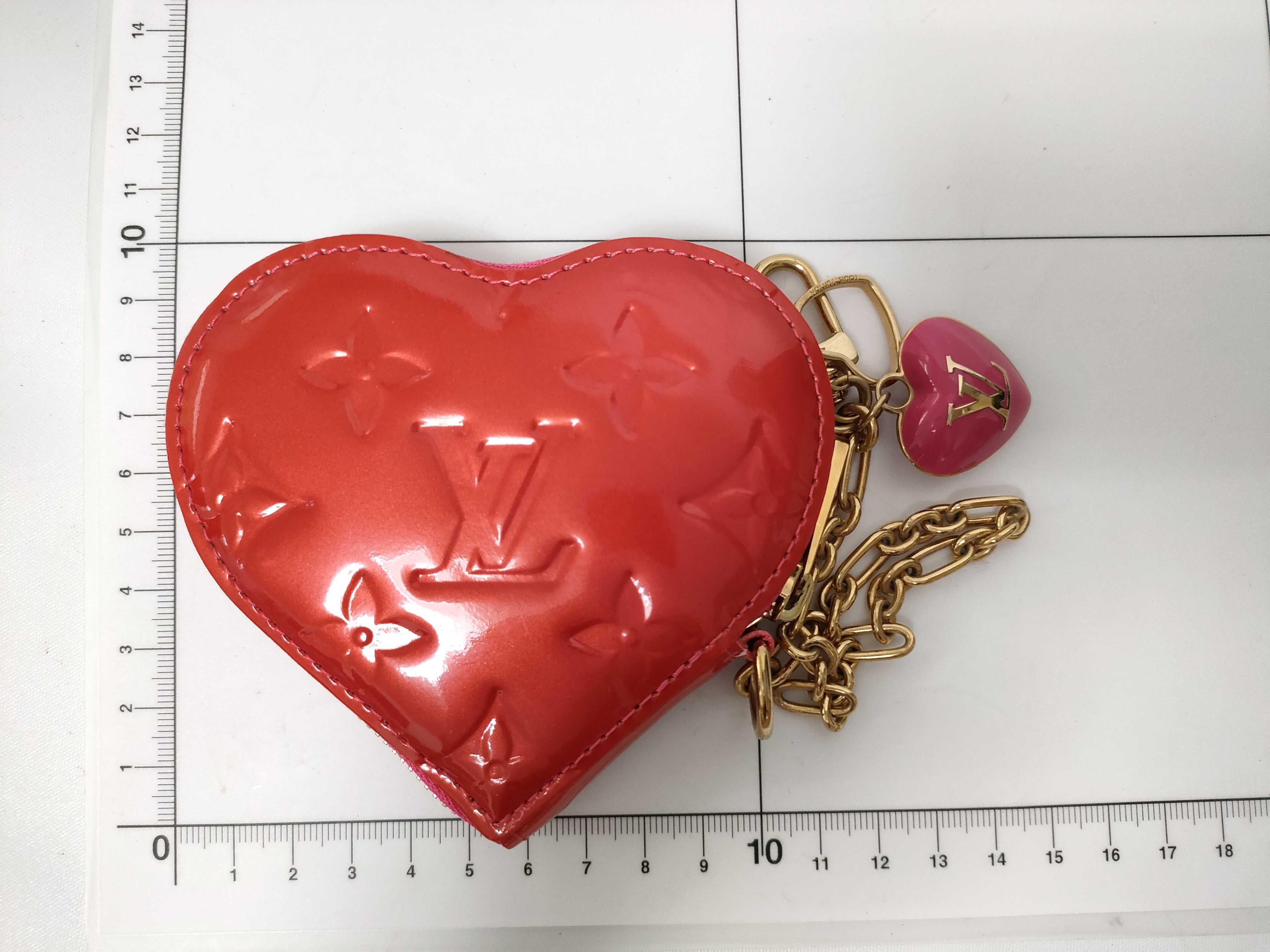Vernis Vuitton Vernis Portemonnaie Coeur M93562 TH4078 Coin Case — view 9
