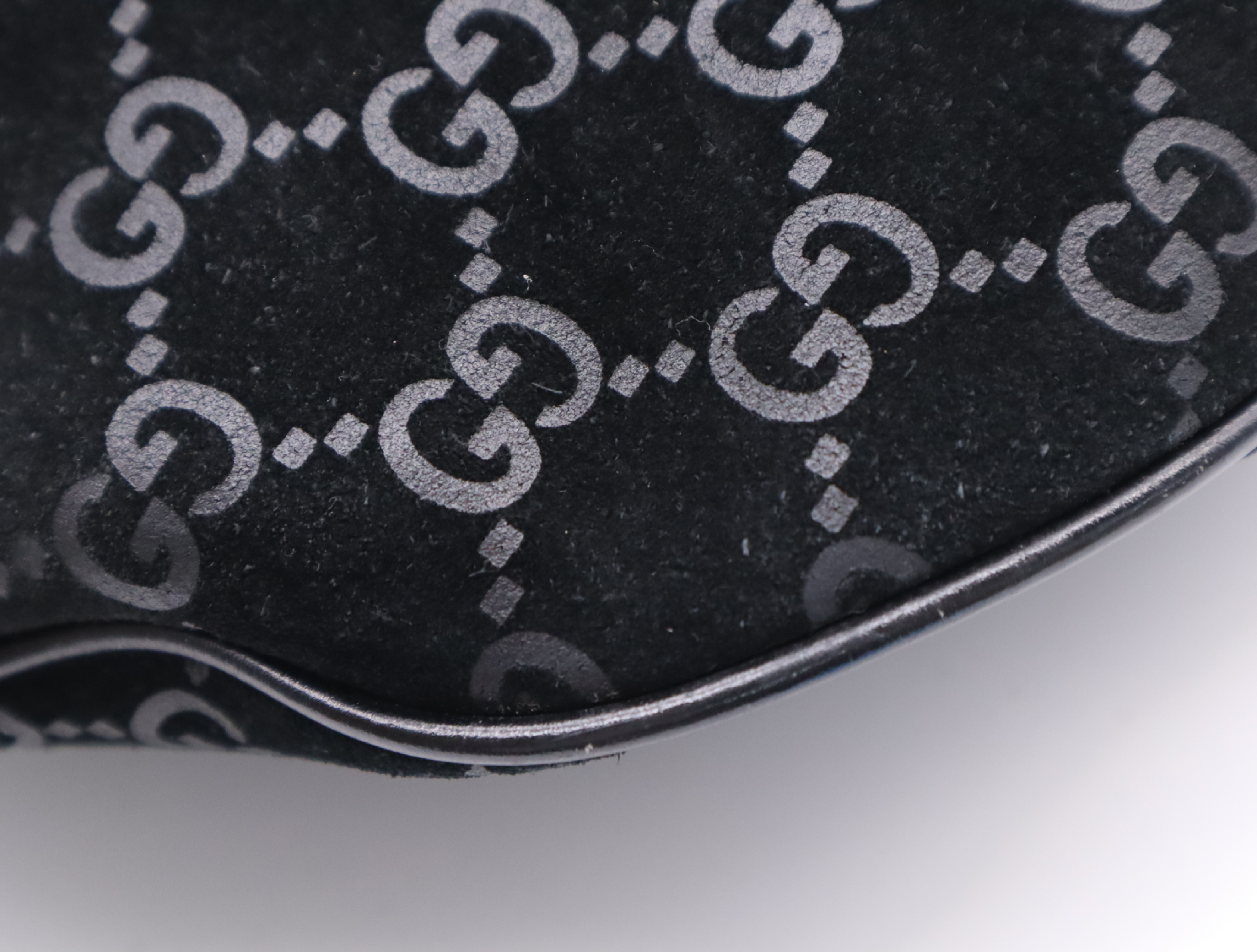 001・1206 GG Suede Black Shoulder Bag — view 6