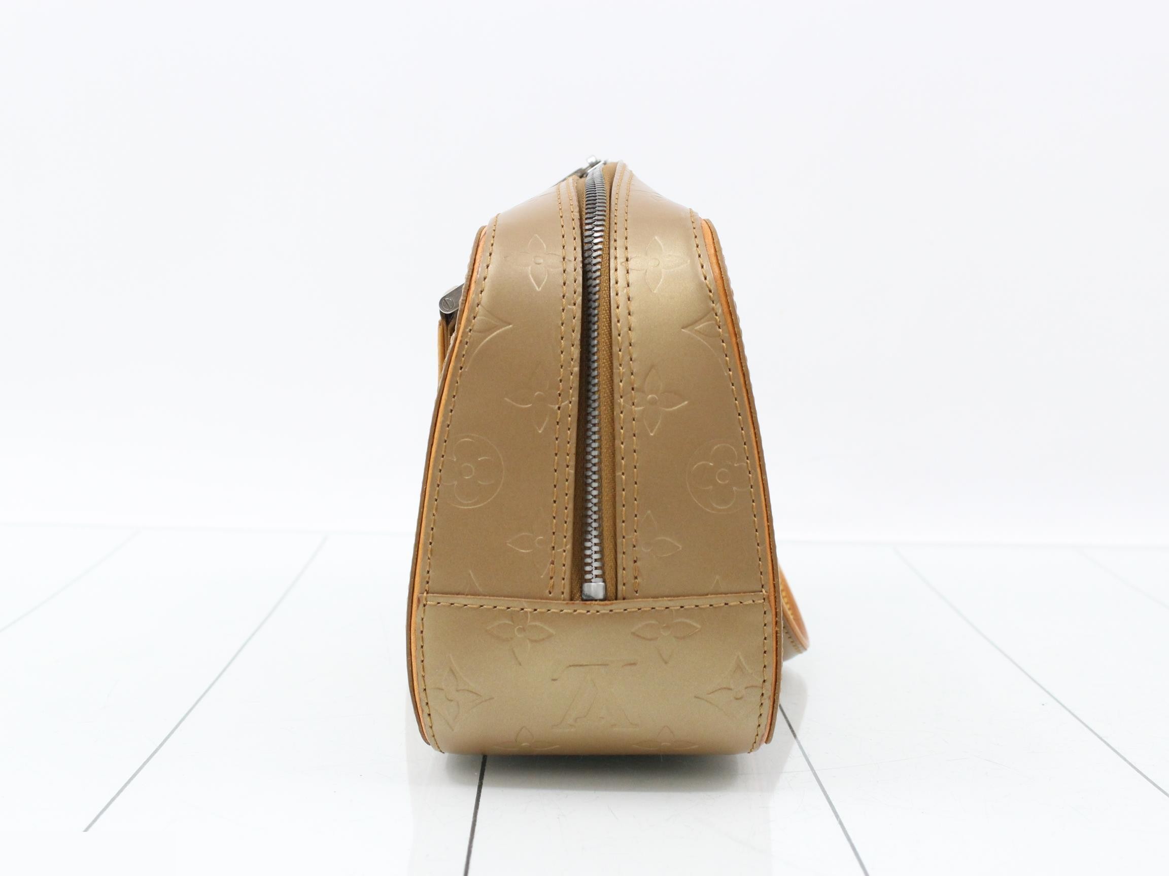 Monogram Matte Shelton MM Ambre (Amber, Old Gold) — view 3