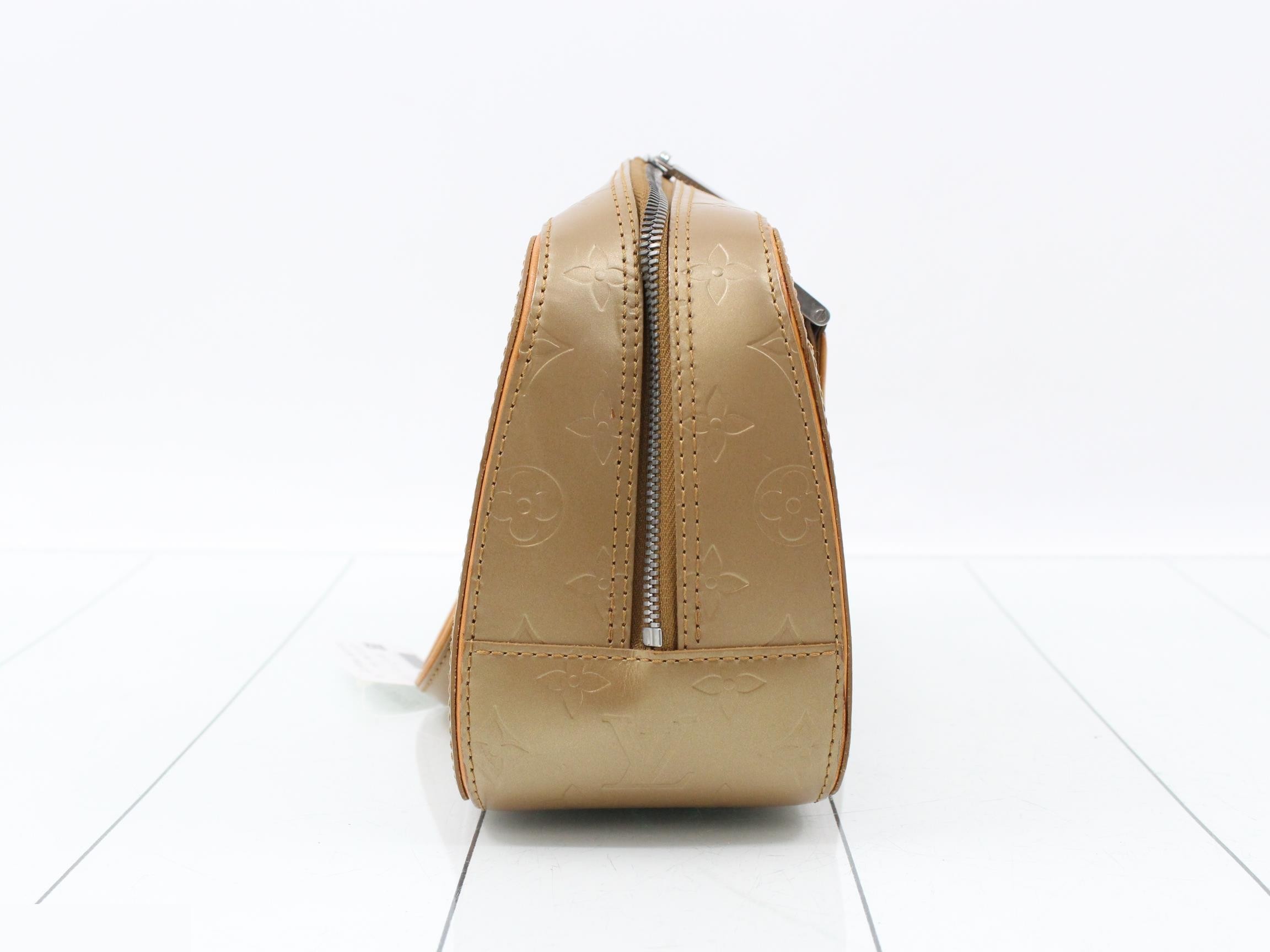 Monogram Matte Shelton MM Ambre (Amber, Old Gold) — view 4