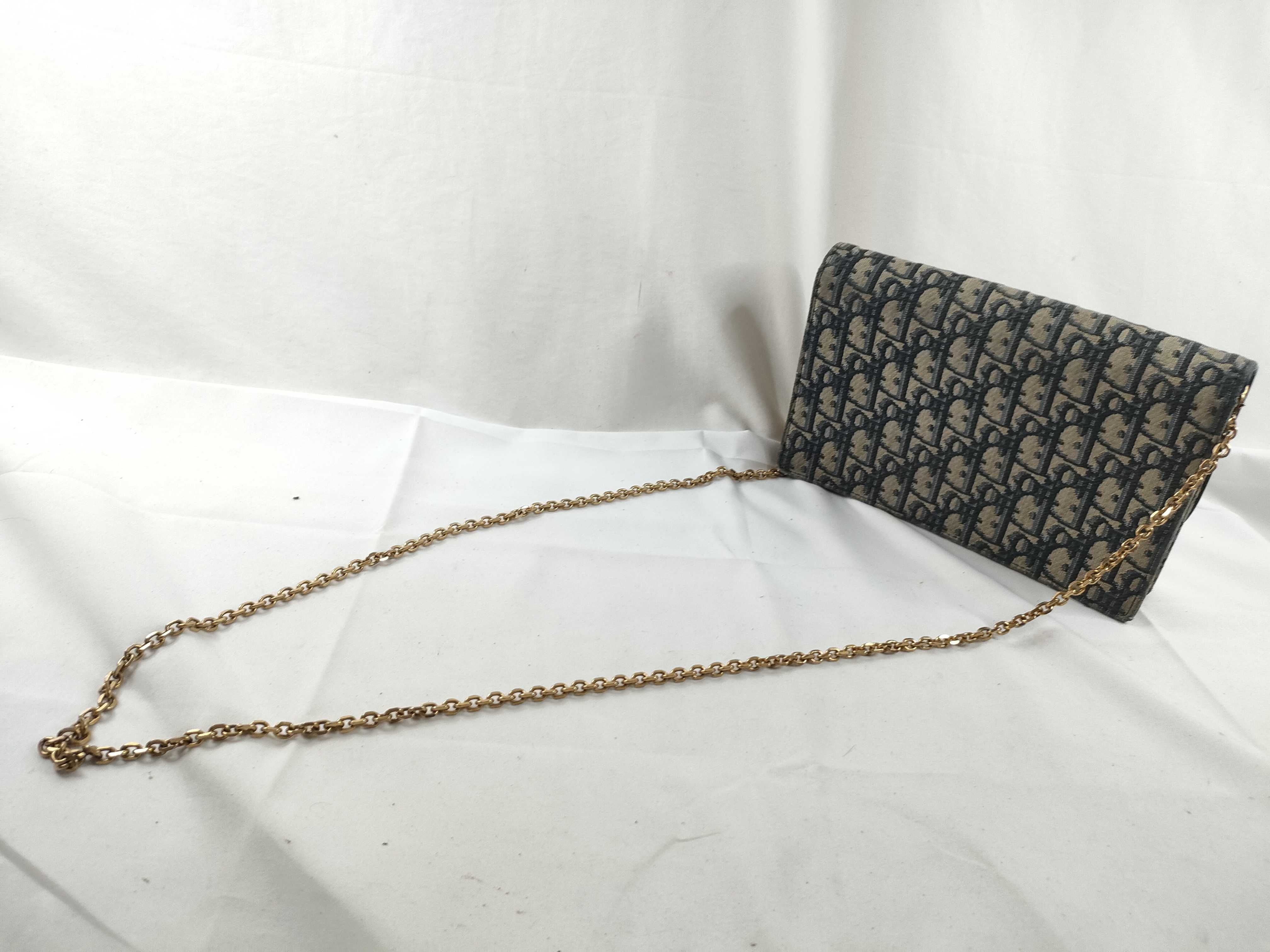 ID- Saddle Pouch with Chain Shoulder Bag — view 6