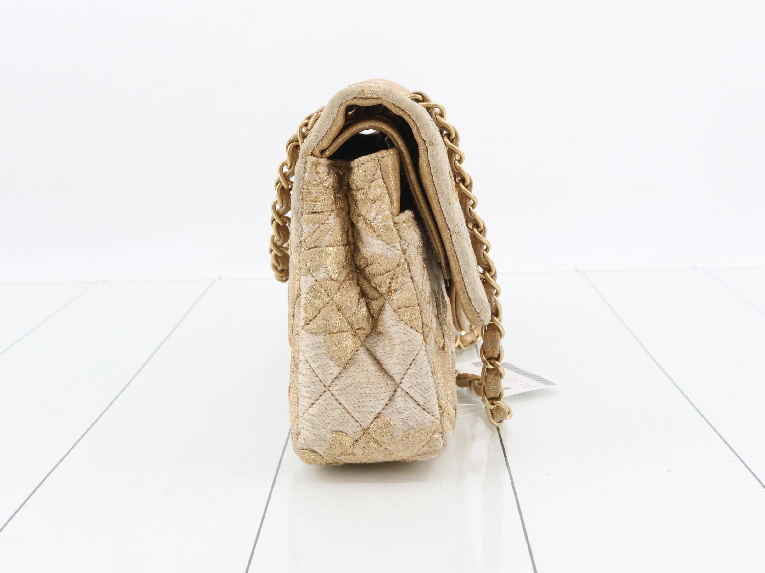 Double flap chain shoulder bag, floral pattern, beige jacquard. — view 4