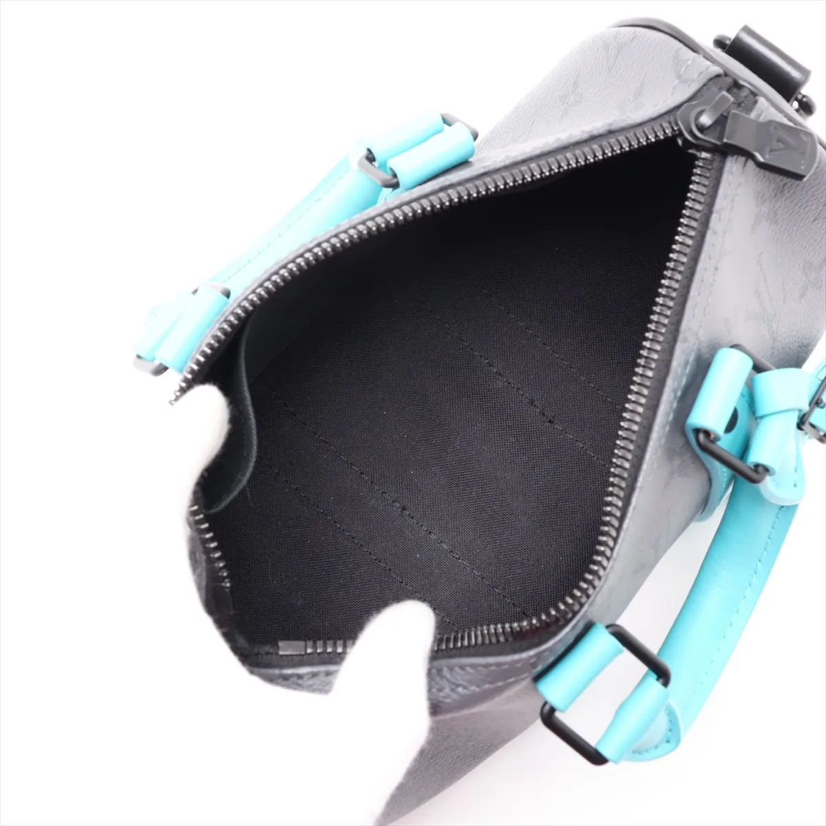 Monogram Eclipse Reverse Keepall Bandoulière 25 M11645 Gray x Blue — view 8