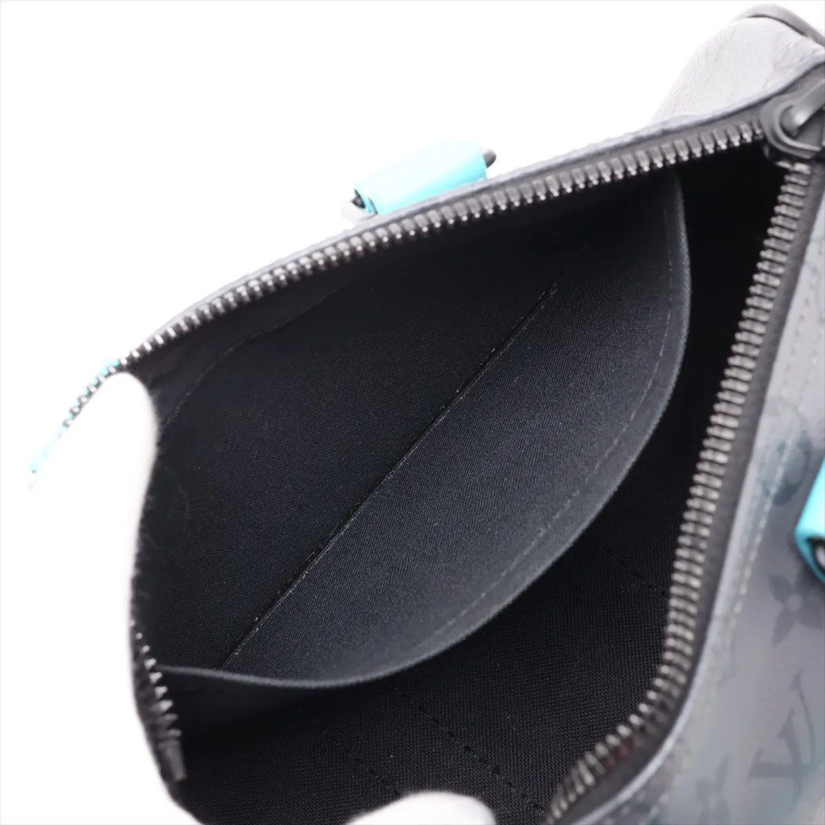 Monogram Eclipse Reverse Keepall Bandoulière 25 M11645 Gray x Blue — view 9