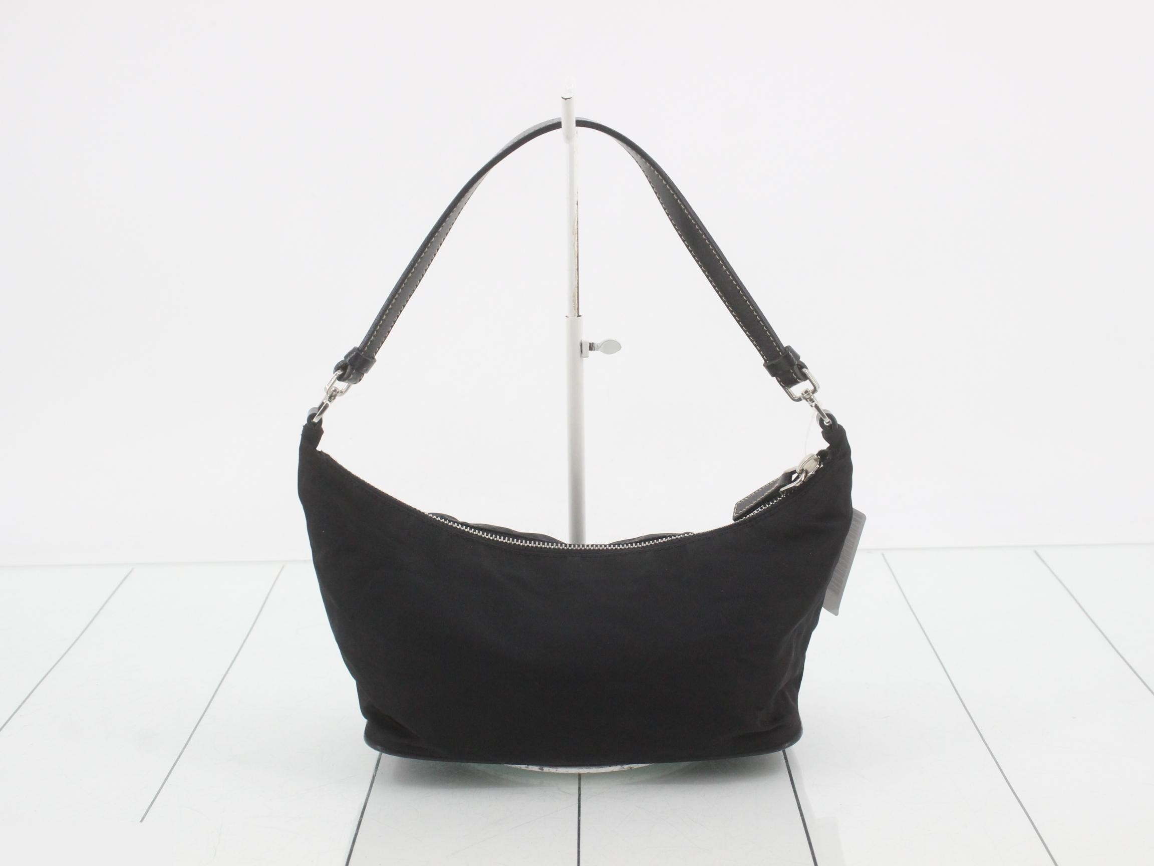 Triangle logo Tessuto nylon handbag (Nero color) — view 2