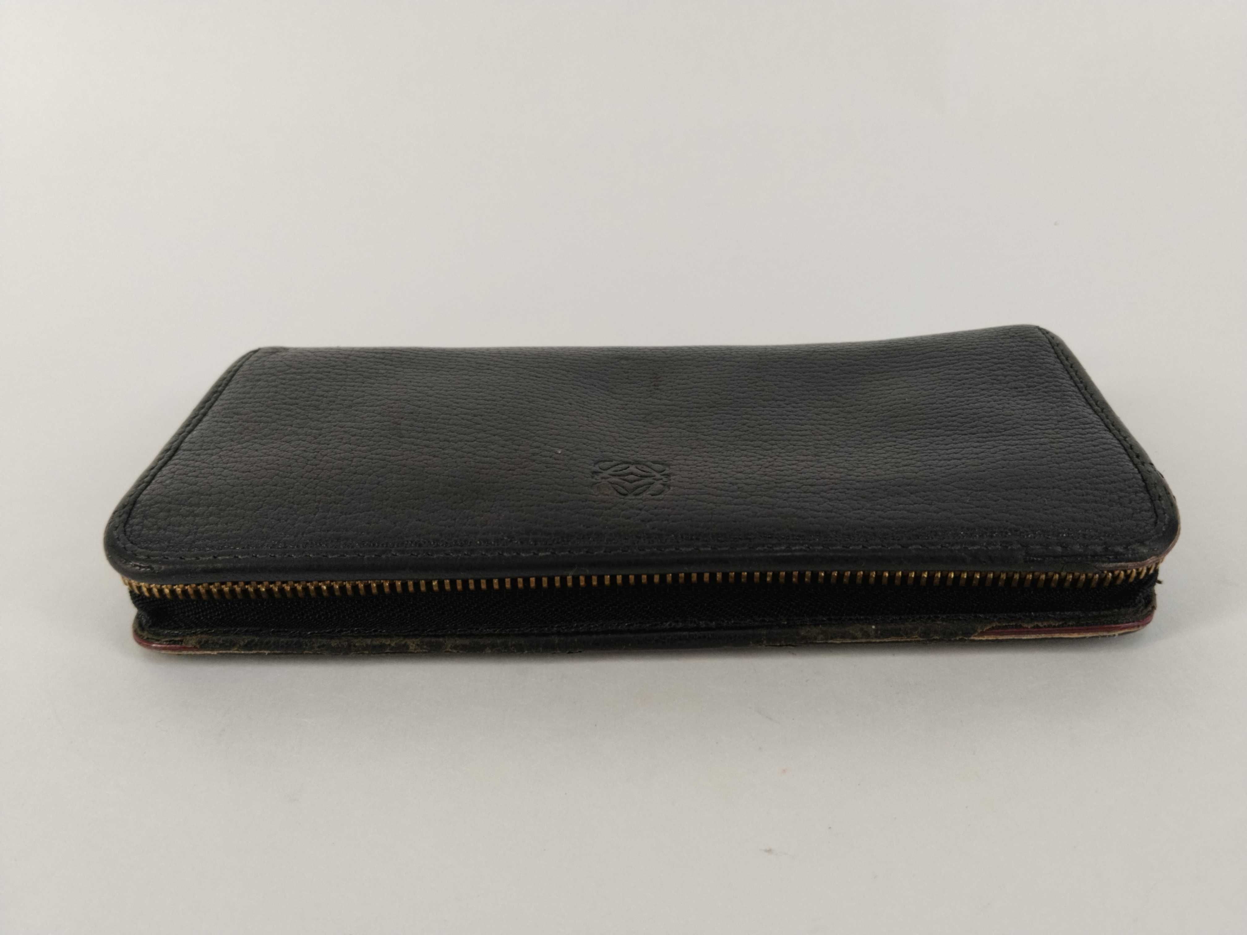 Anagram Leather Round Zip Long Wallet — view 7