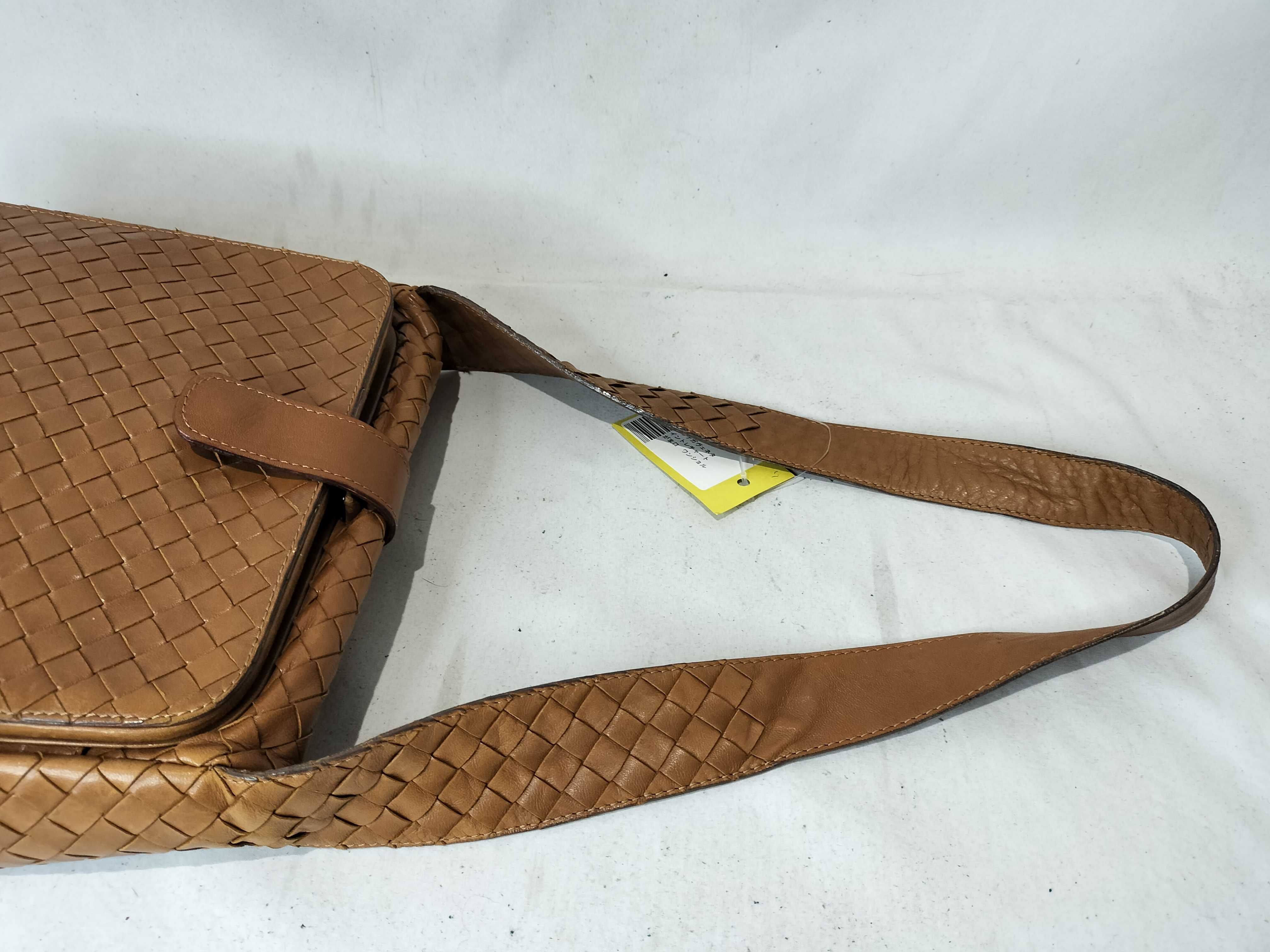 Intrecciato Clasp One-Shoulder Bag — view 4