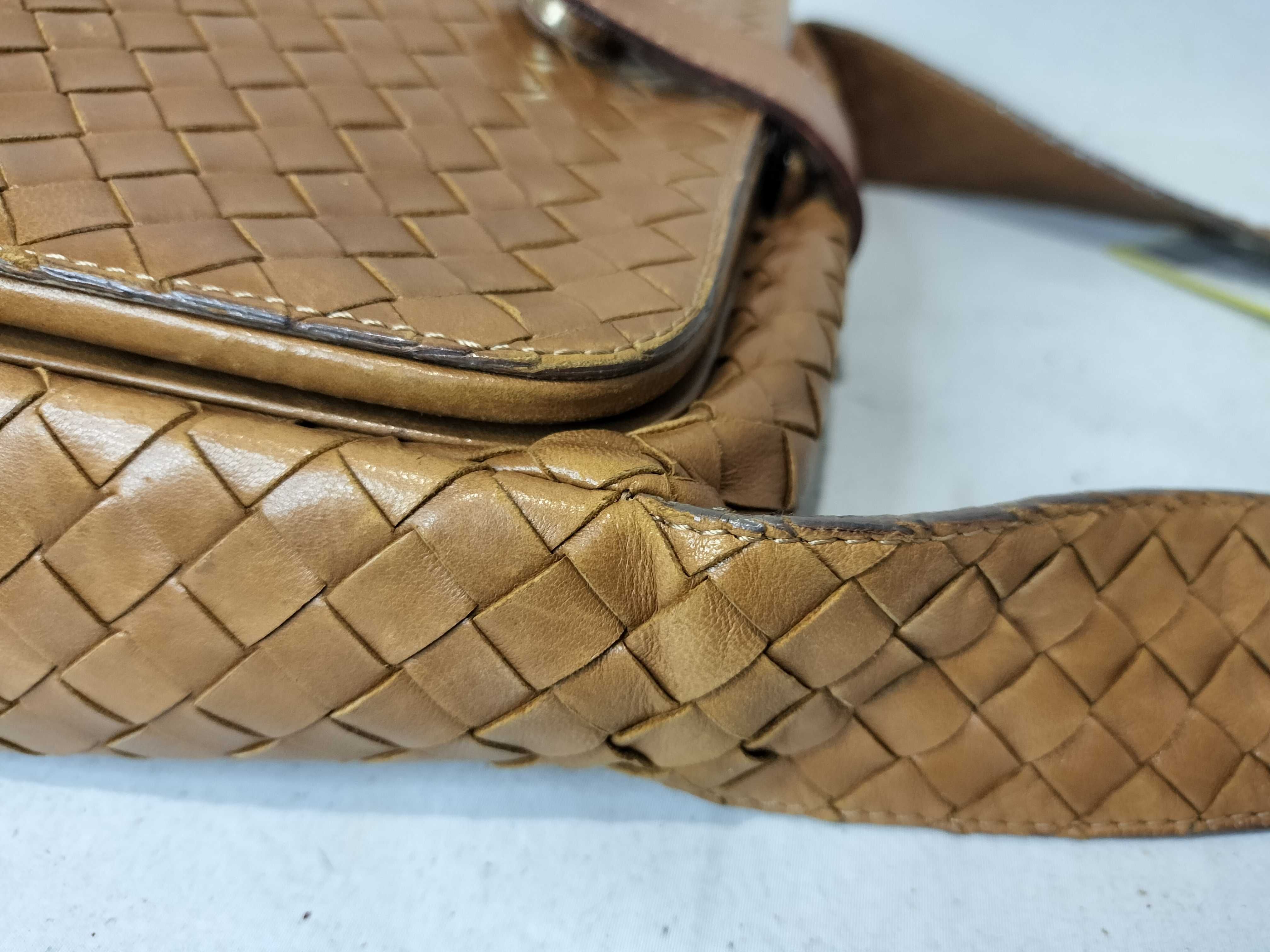 Intrecciato Clasp One-Shoulder Bag — view 6