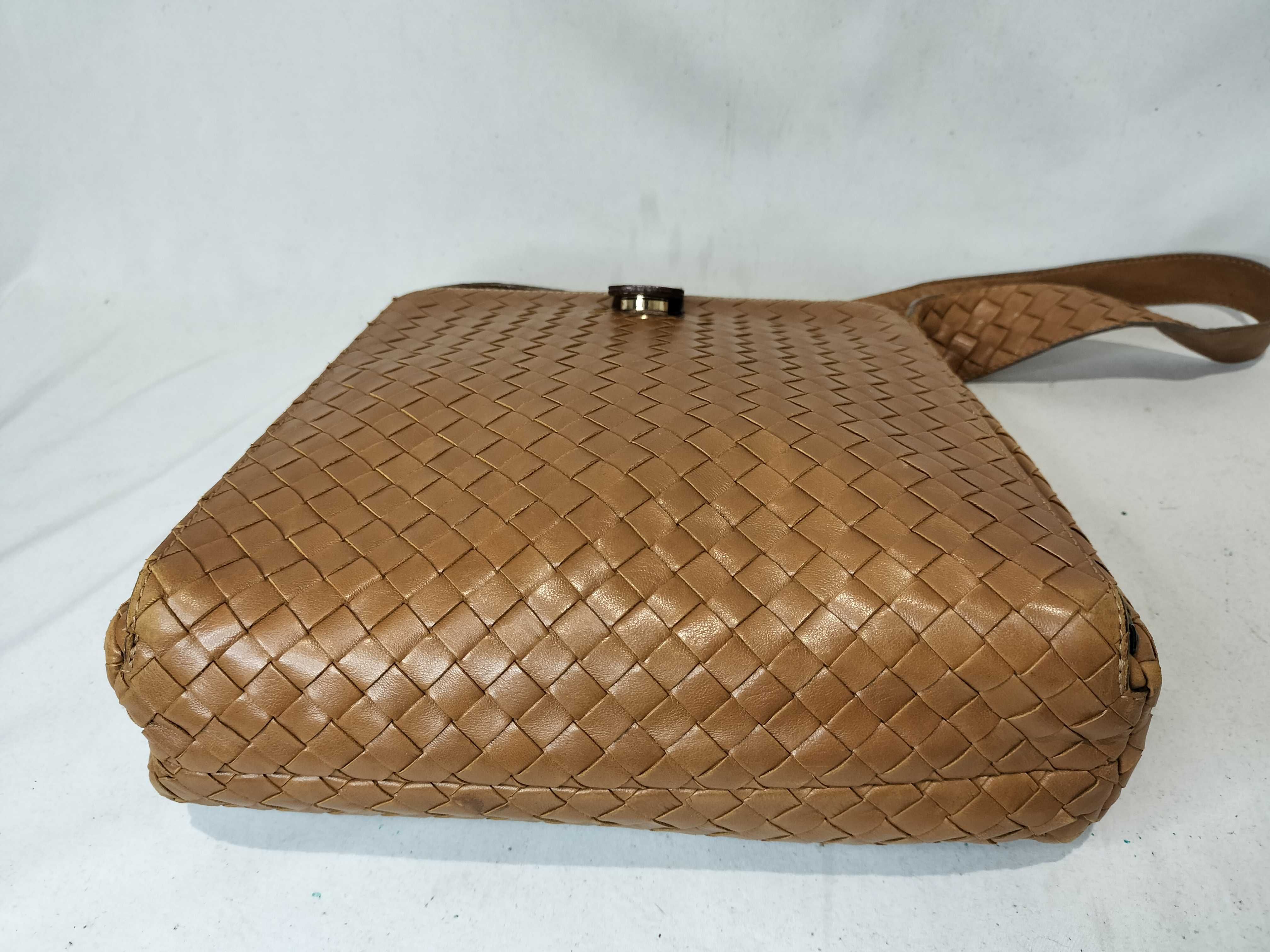 Intrecciato Clasp One-Shoulder Bag — view 8